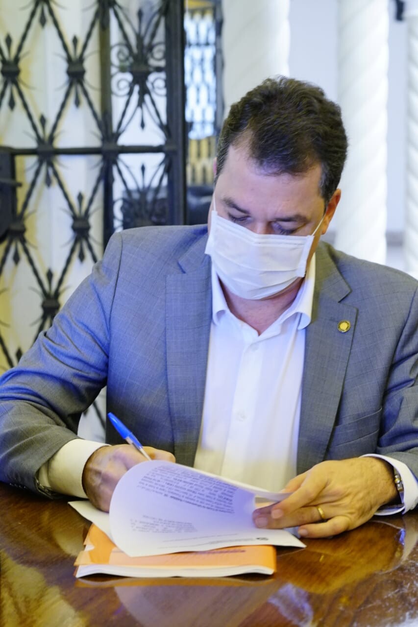 Minotto: R$ 1,3 milhão para a saúde e R$ 1 milhão para a educação