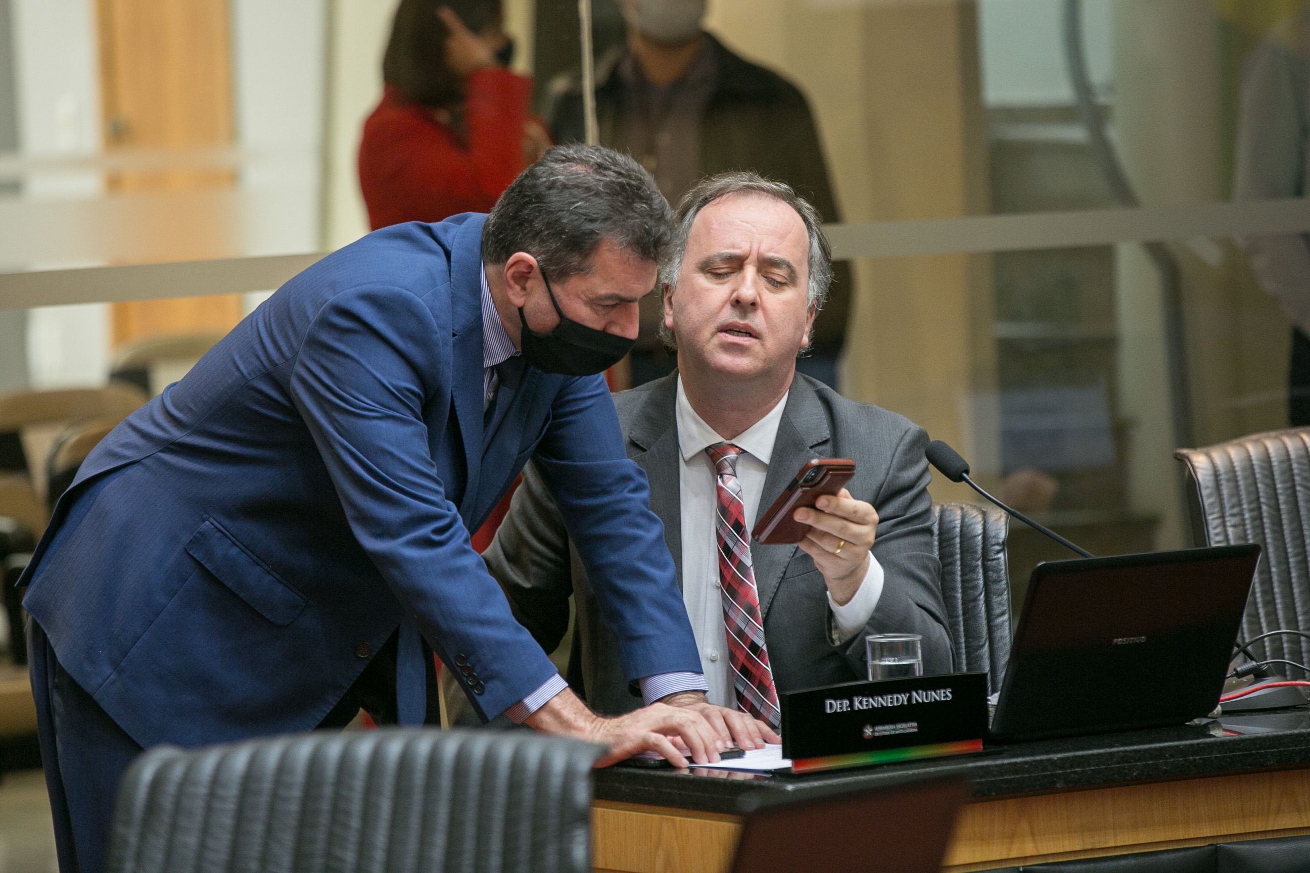 Deputado Valdir Cobalchini (MDB) e Deputado Kennedy Nunes (PSD)