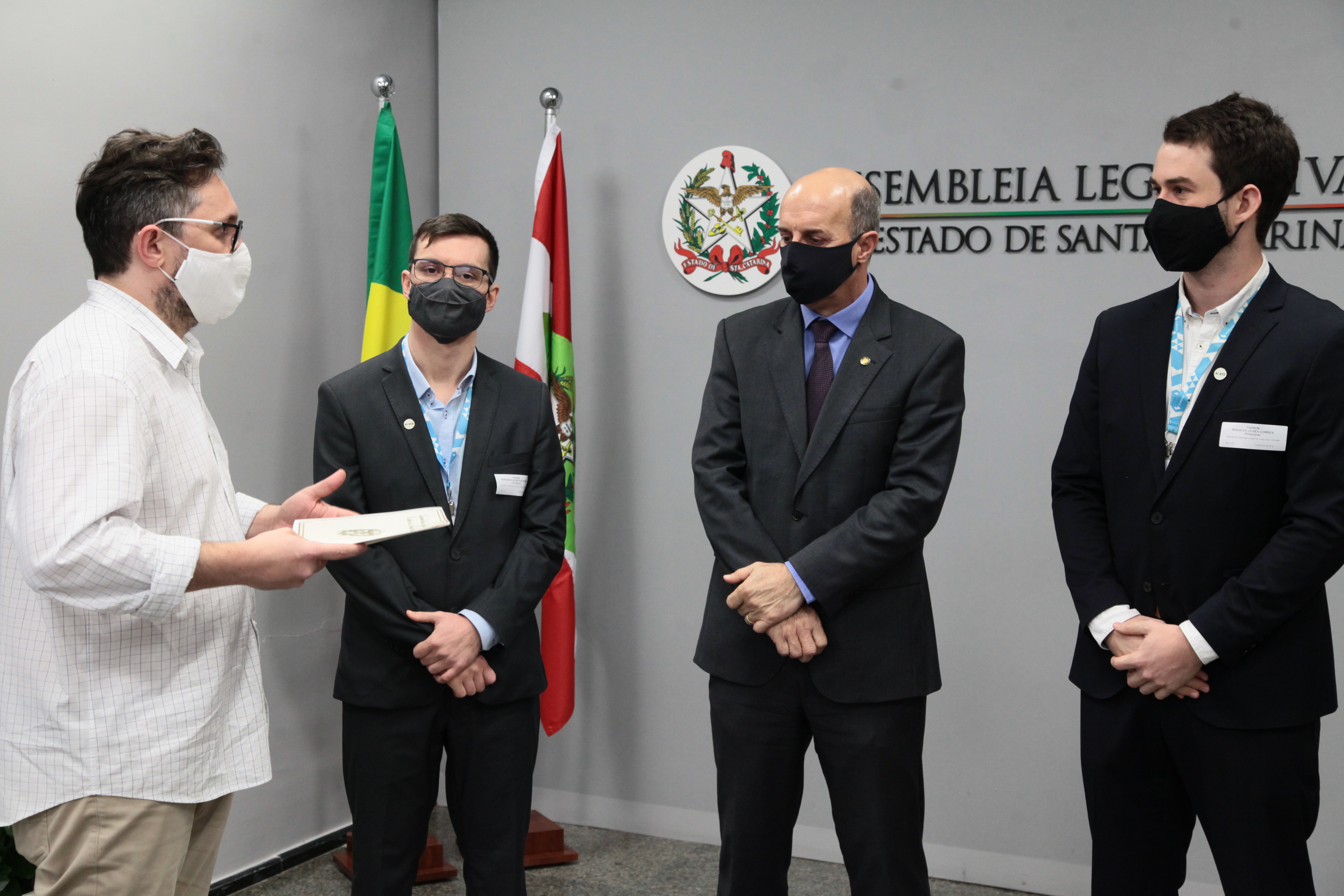 Moção de Aplauso a Voltbras - Bernardo Durieux e Rodolfo Corrêa