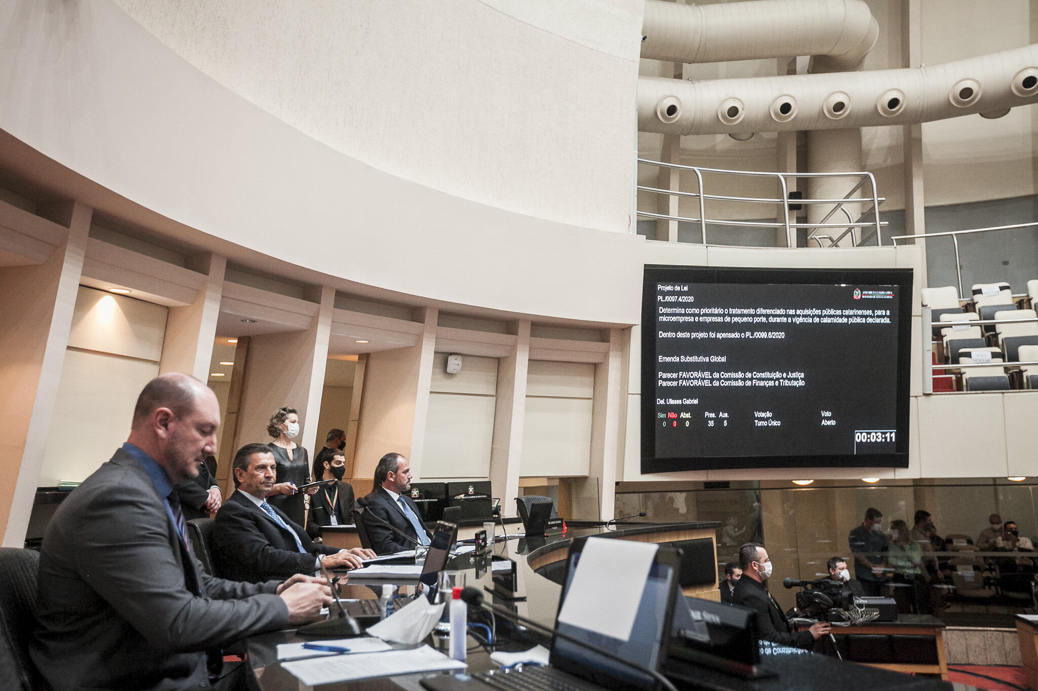 Aprovado PDL que anula portaria sobre retirada de subsídio da conta de luz