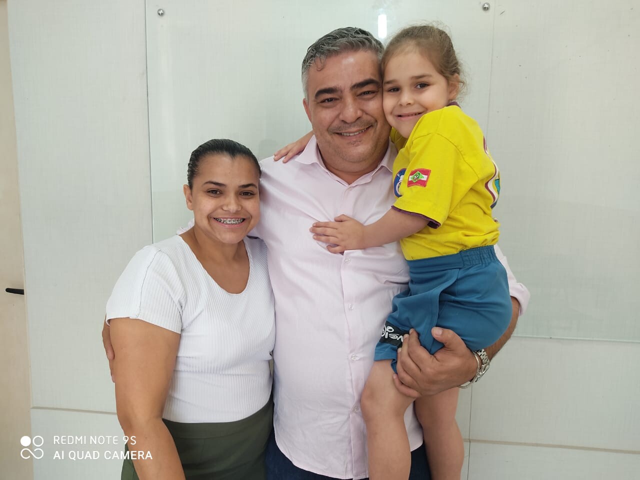 Deputado Sargento Lima, Elenir de Souza Luchesi e a filha Isabel