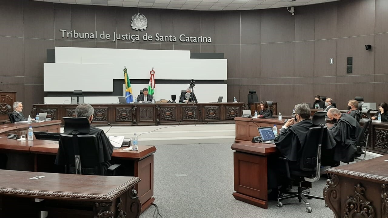 Ao mesmo tempo em que ocorria a votação na Alesc, TJSC realizou o sorteio dos cinco desembargadores. FOTO: Daniel Barcelos