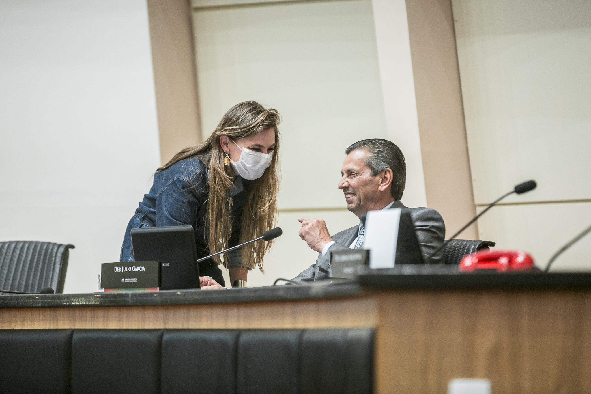 Deputada Ana Paula da Silva (PDT) e Deputado Júlio Garcia (PSD)