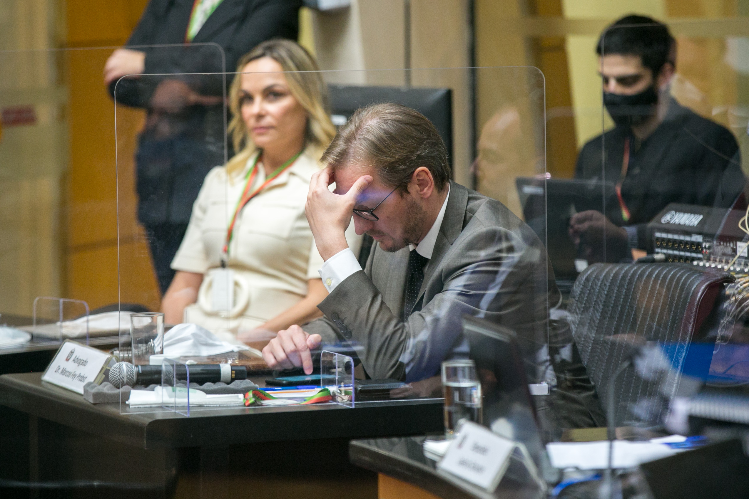 Advogados Marcos Probst e Ana Cristina Blasi
