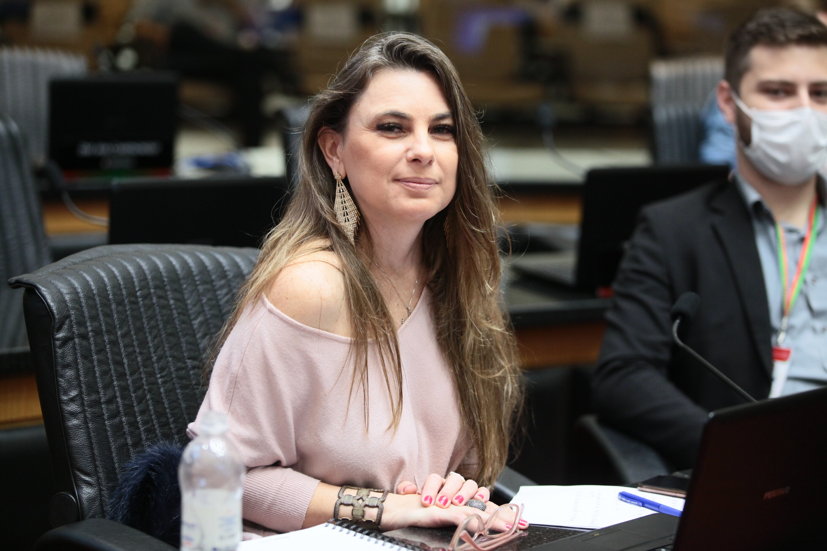 Deputada Paulinha (PDT)