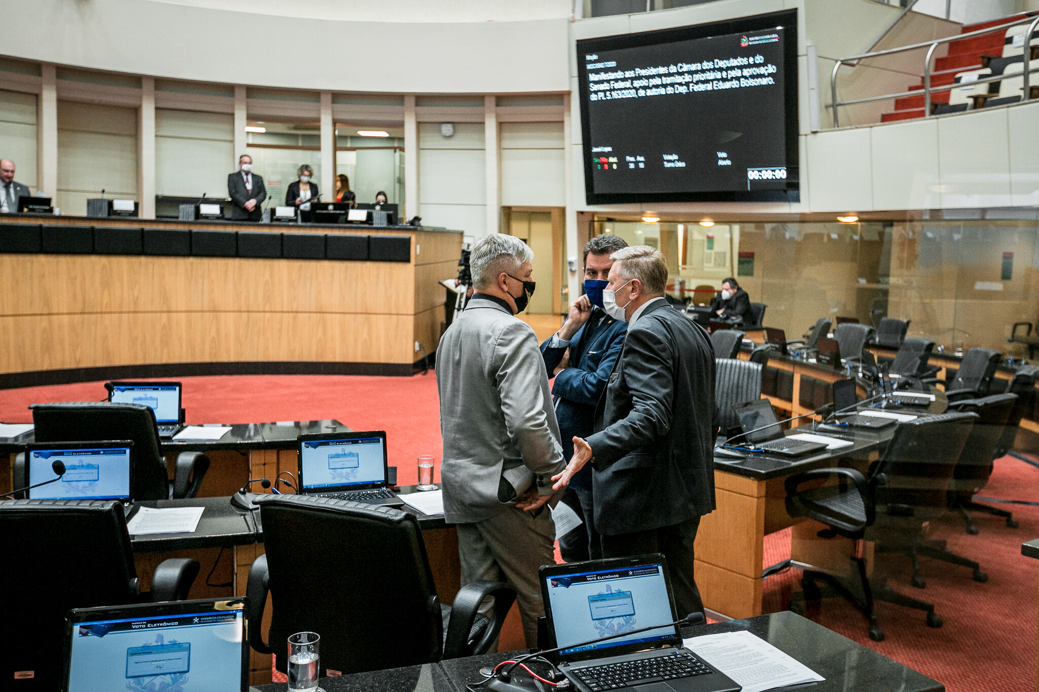 Deputados denunciam perseguição na PM e alertam para estiagem no Oeste