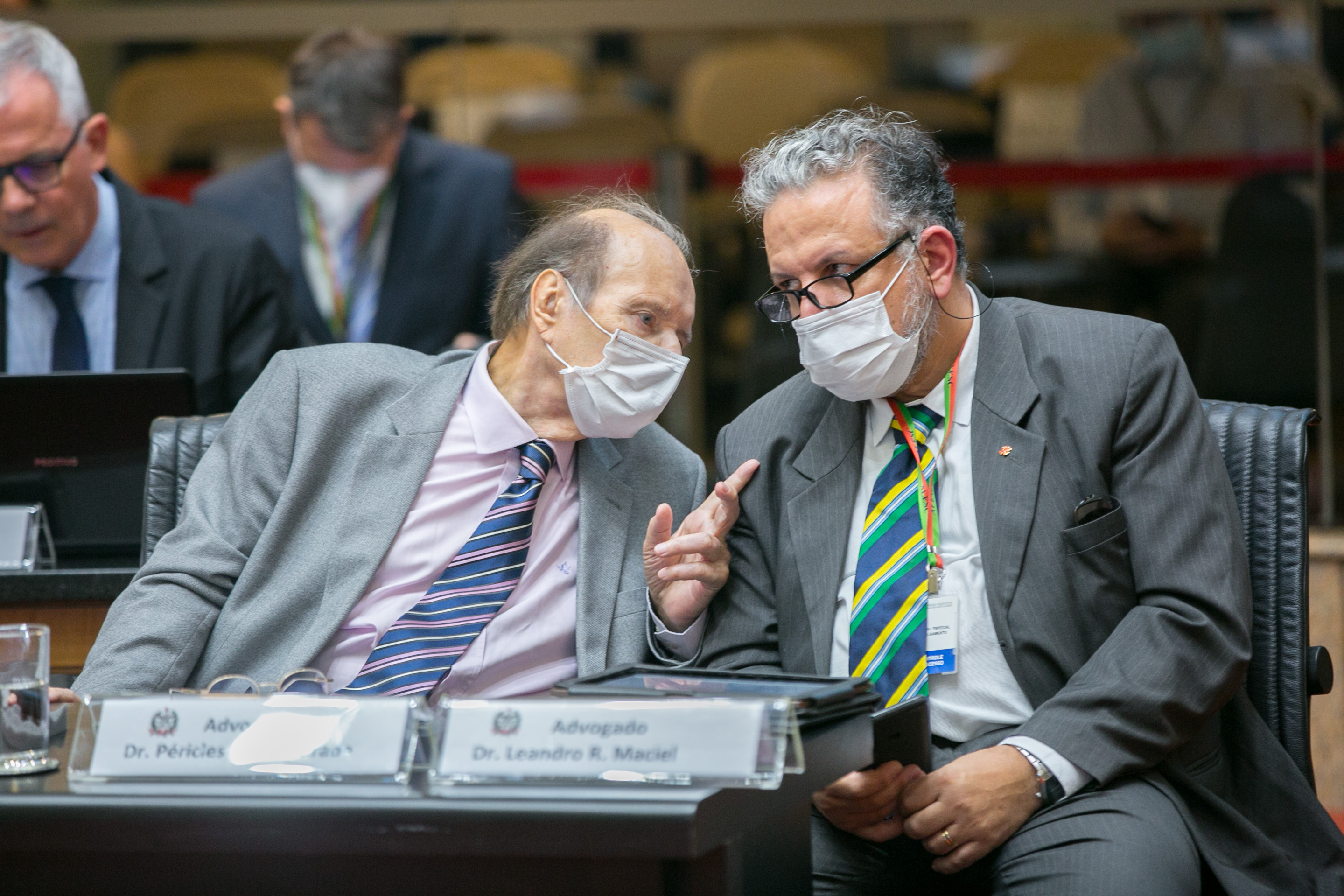 Advogados Péricles Luiz Prade e Leandro Maciel