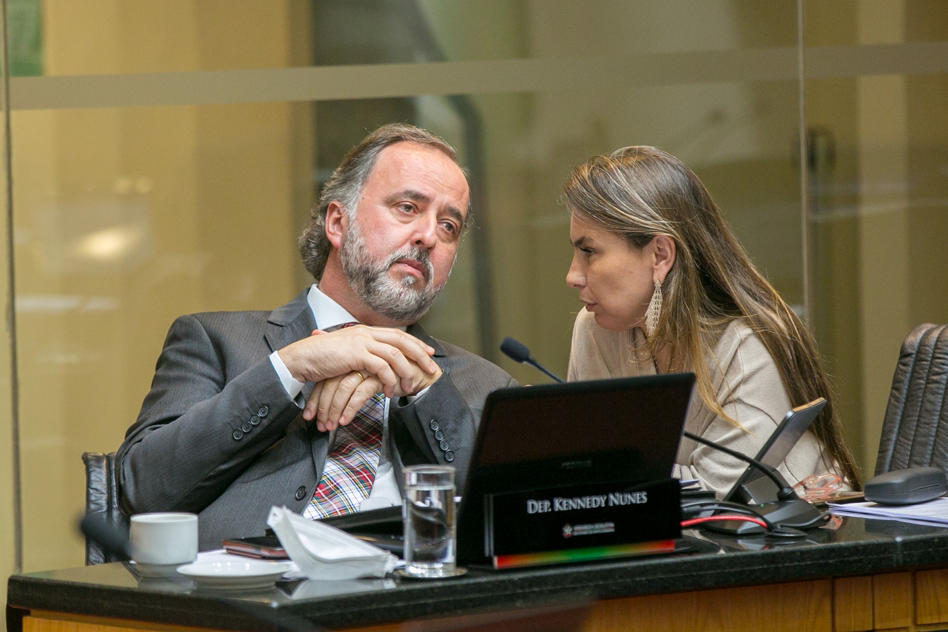 Deputado Kennedy Nunes (PSD) e Deputada Paulinha (PDT)