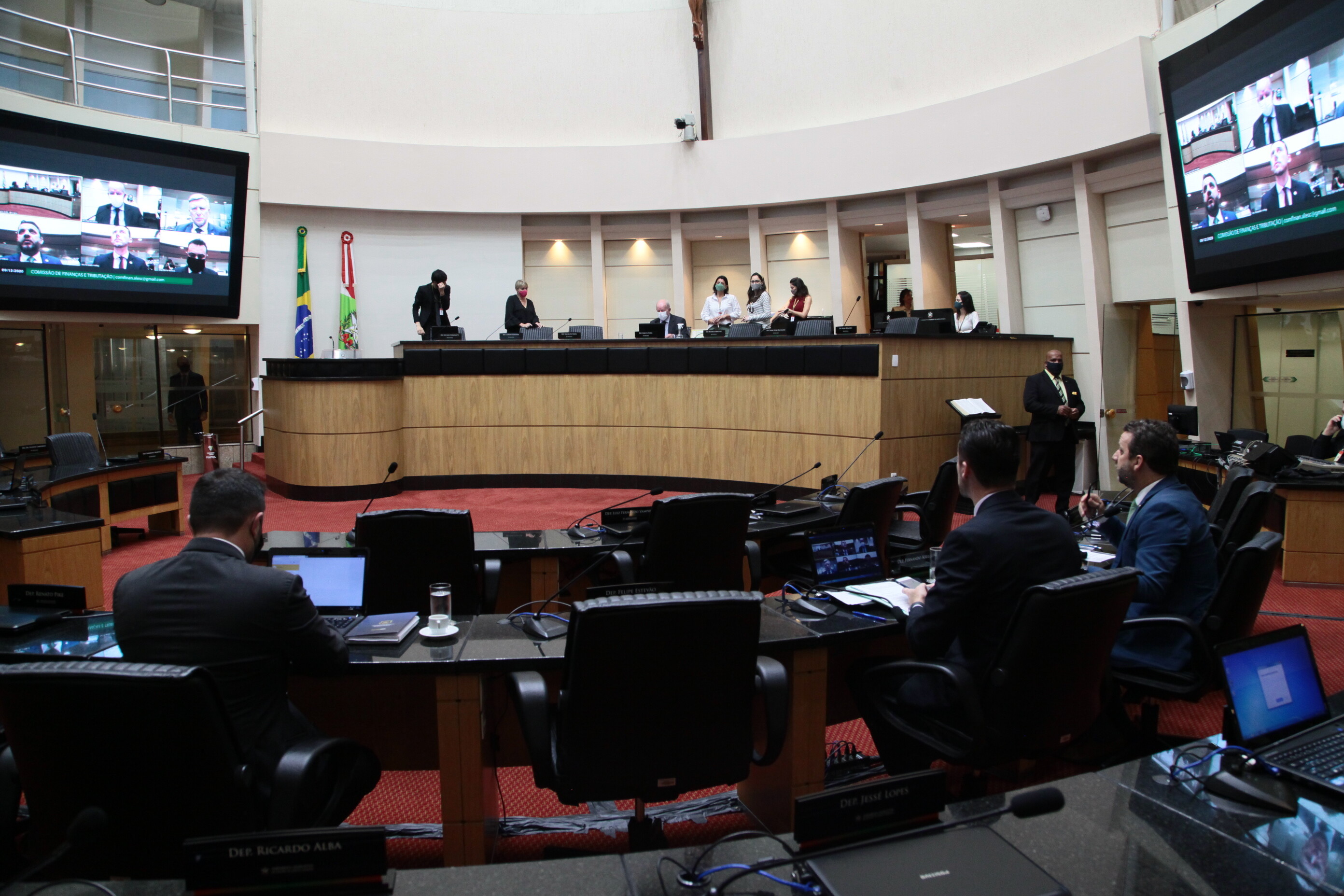 Comissão de Finanças aprova PEC que cria Polícia Penal do Estado