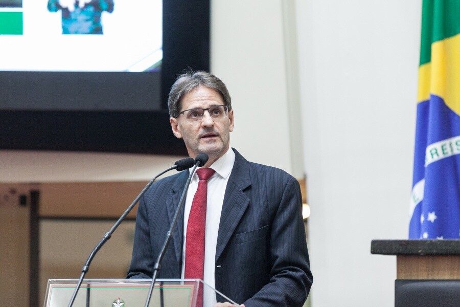 Deputado Neodi Saretta (PT).