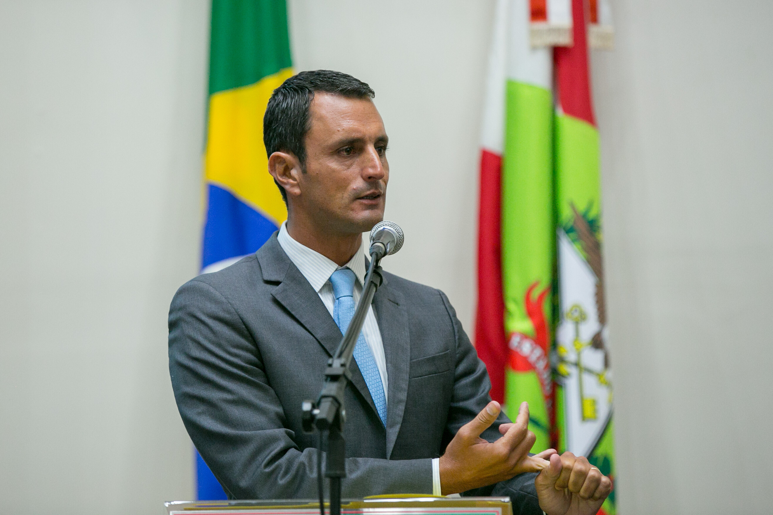 Alesc convoca secretário de Saúde para falar sobre a vacinação em SC