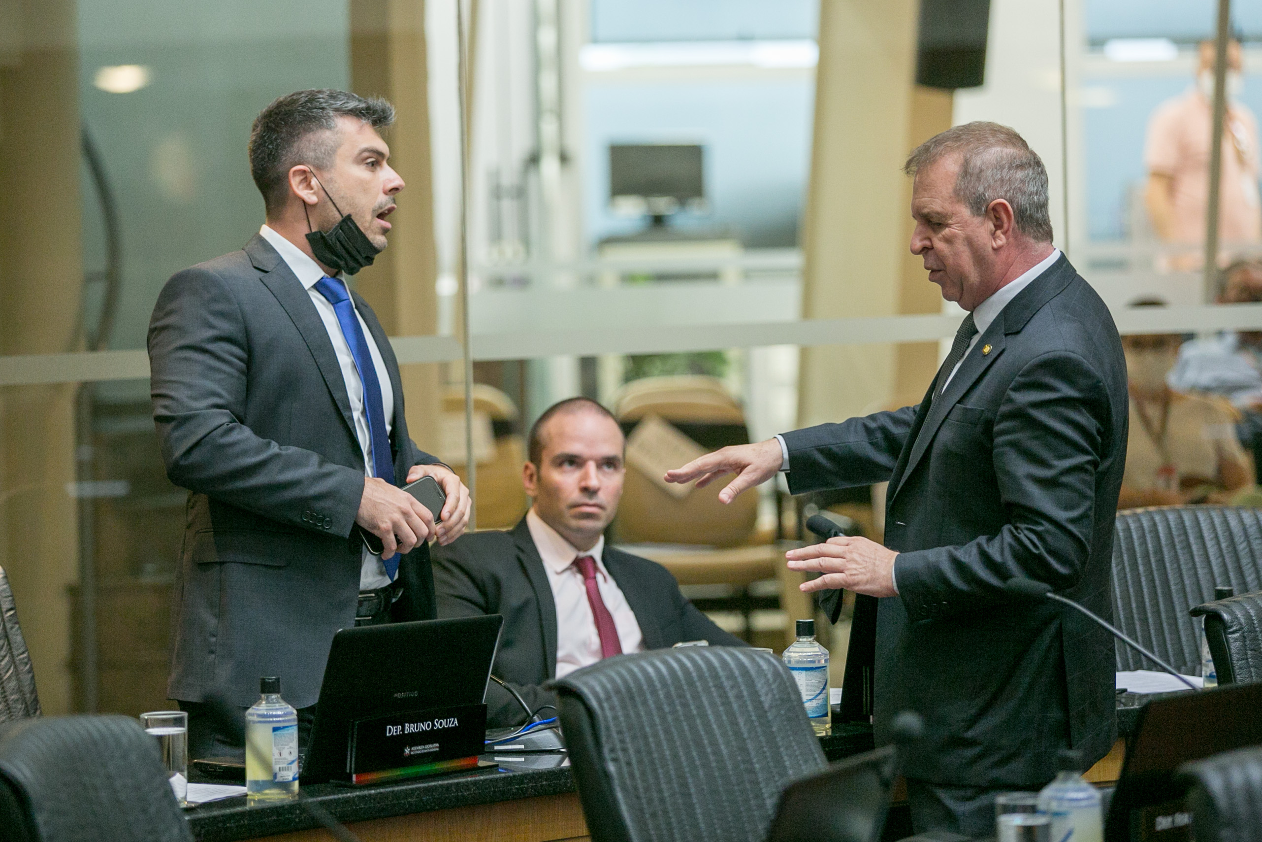 Deputado Bruno Souza (NOVO)  e Deputado Maurício Eskudlark (PL)