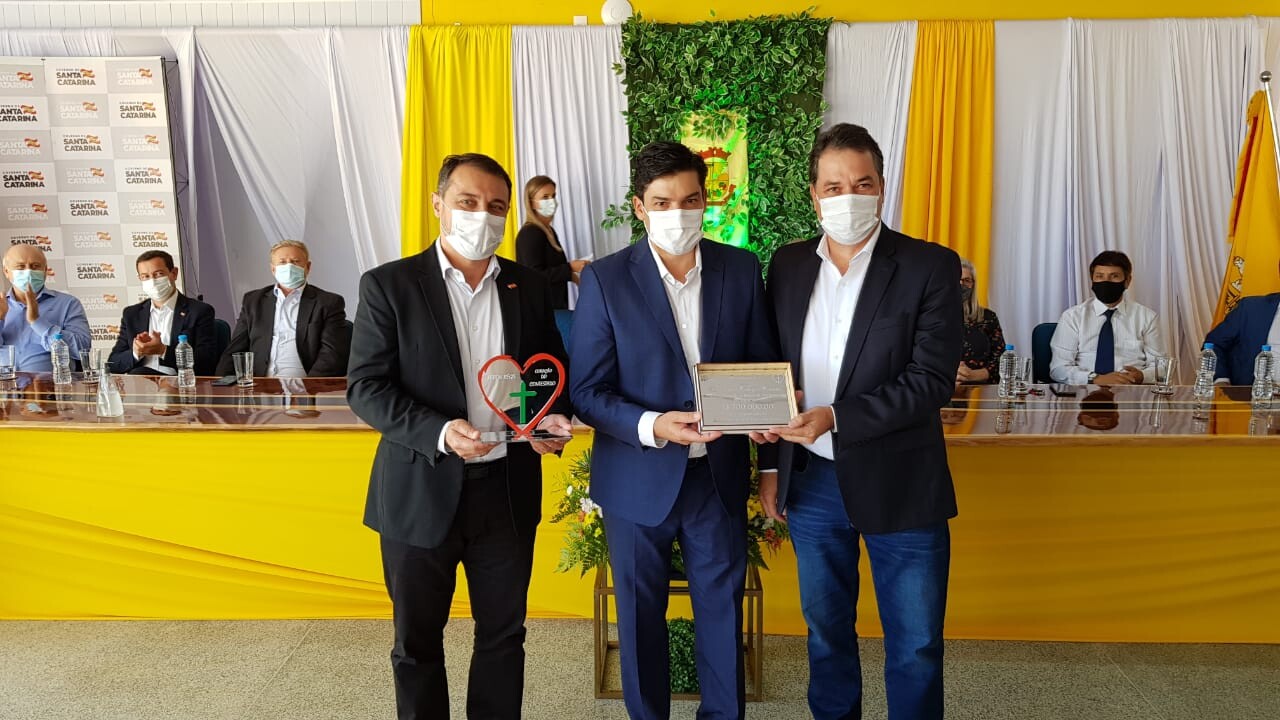 Com emenda do deputado Minotto, nova Escola Princesa Izabel é inaugurada