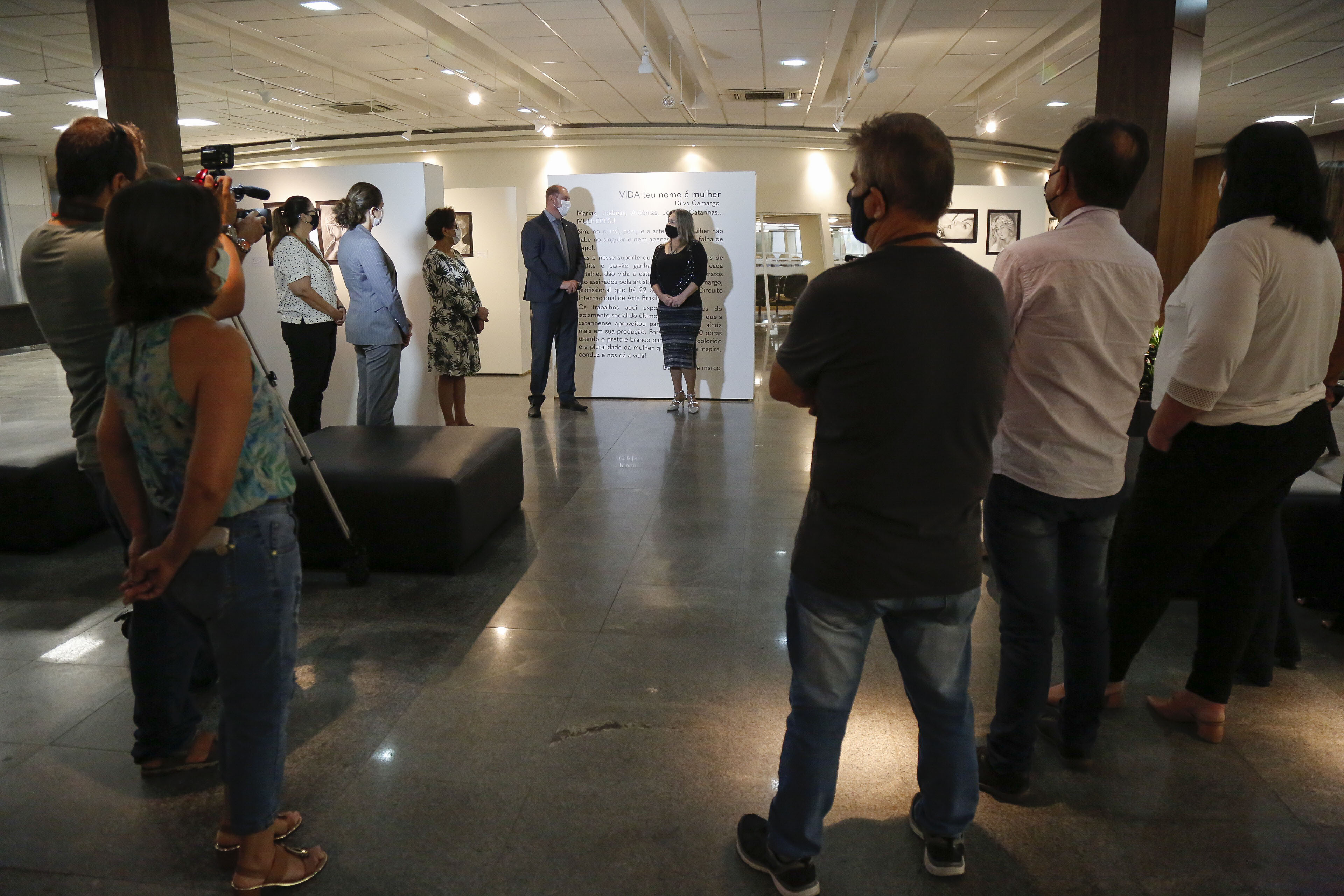 Servidores da Casa prestigiaram a abertura da exposição