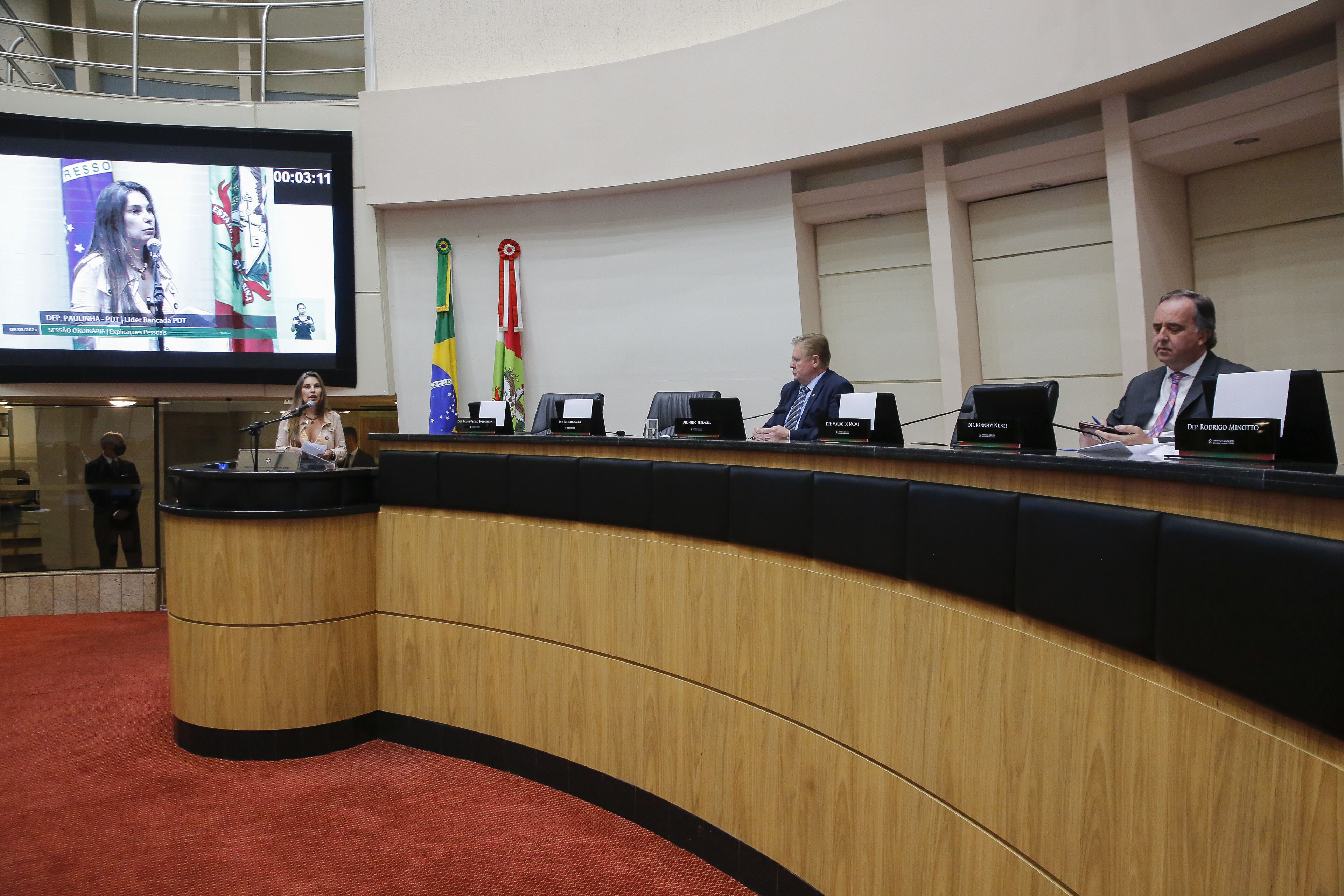 Pandemia, lockdown e dia das mulheres são destaques na Alesc