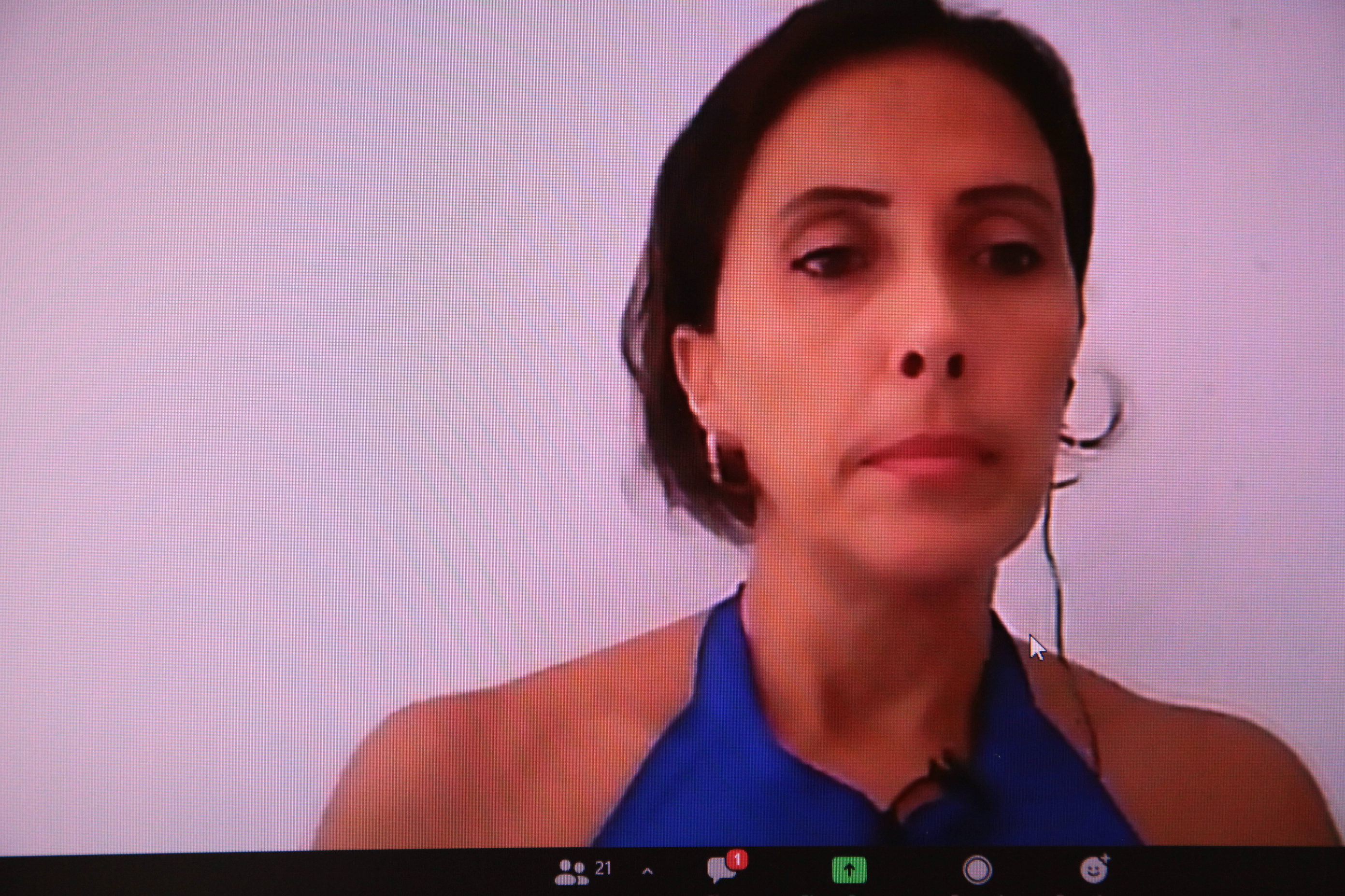 Audiência Pública da Comissão de Educação, Cultura e Desporto - Caroline Freitas