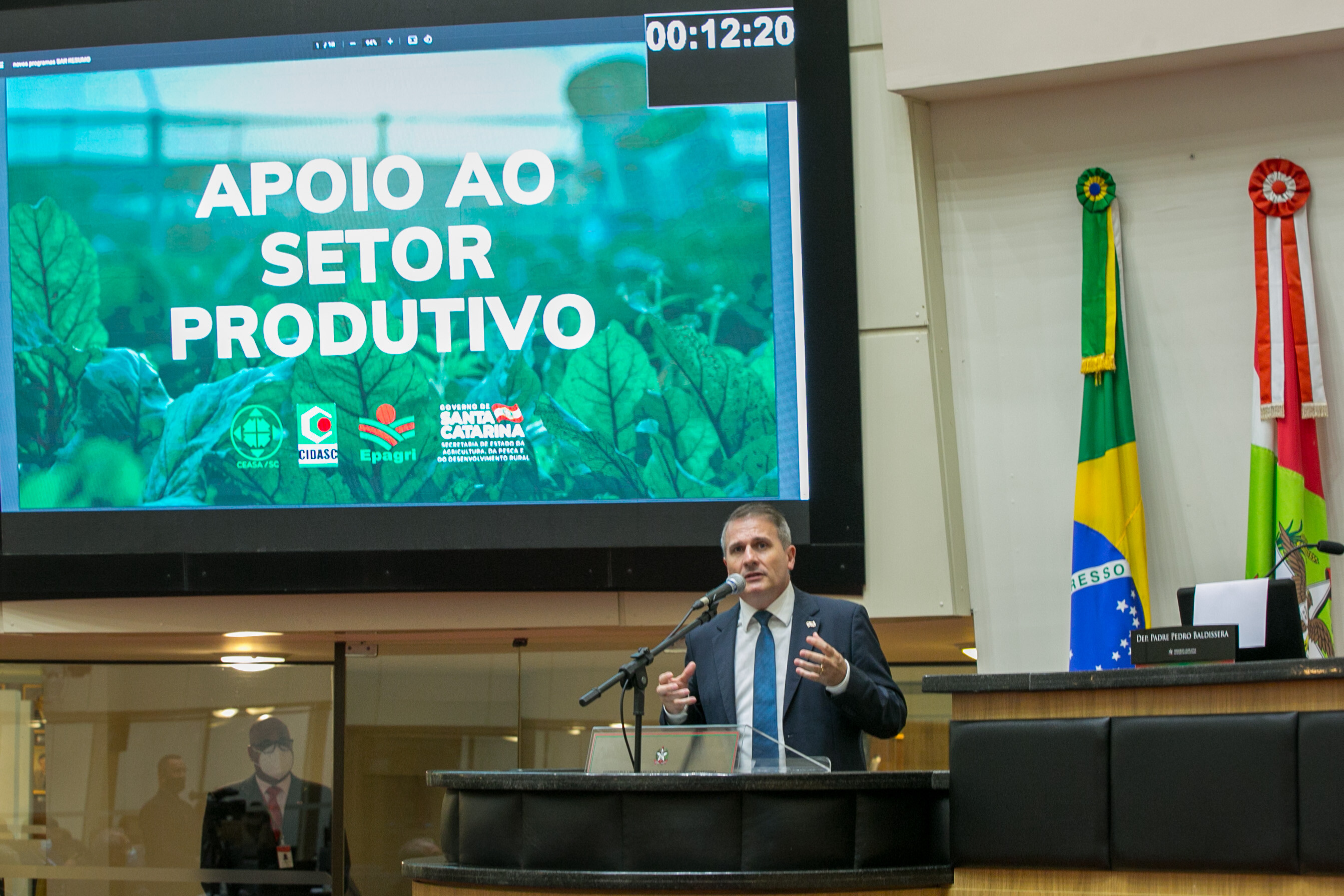 Secretário Altair Silva apresenta programas para a agricultura