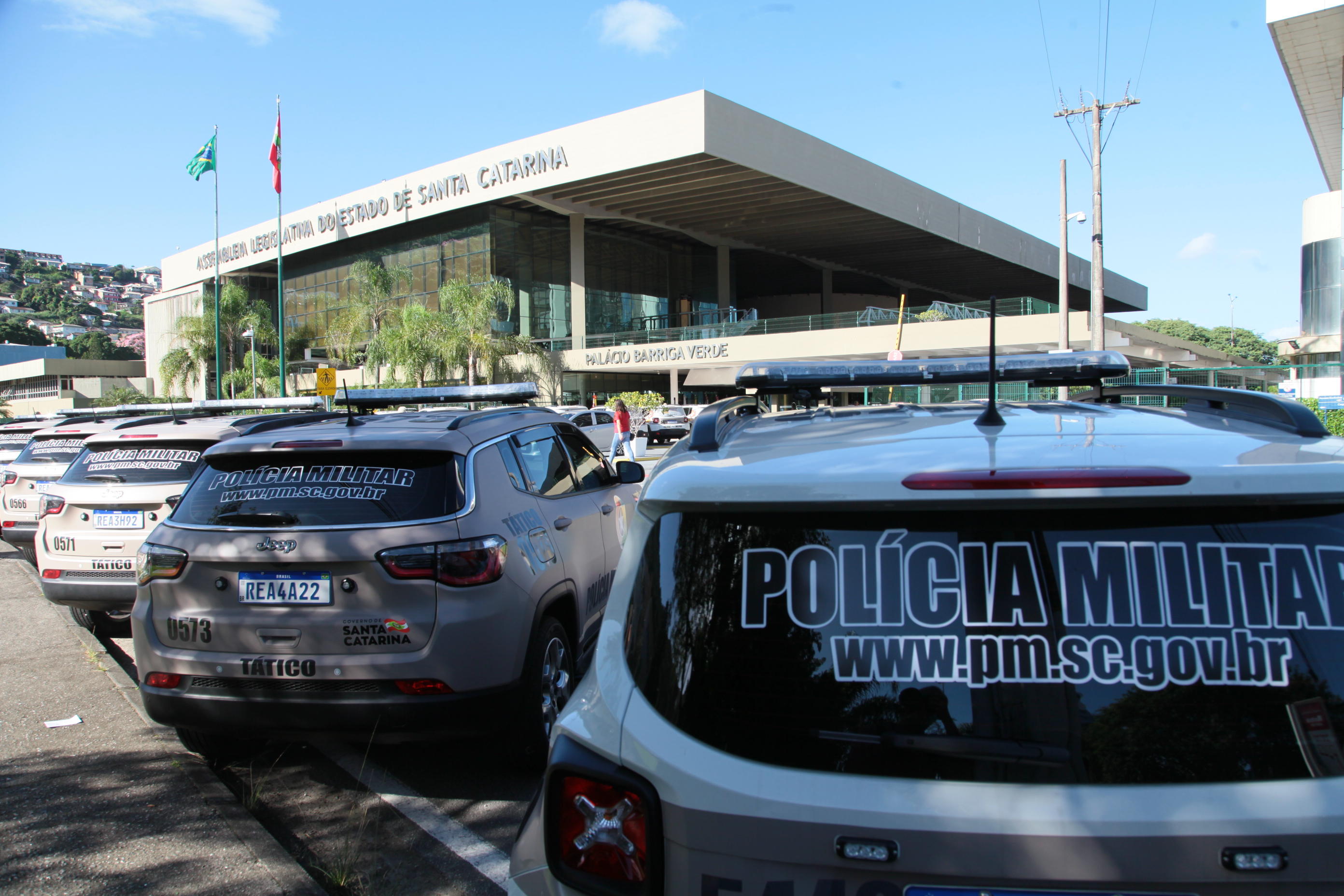 Solenidade de Entrega de Equipamentos à Polícia Militar de SC