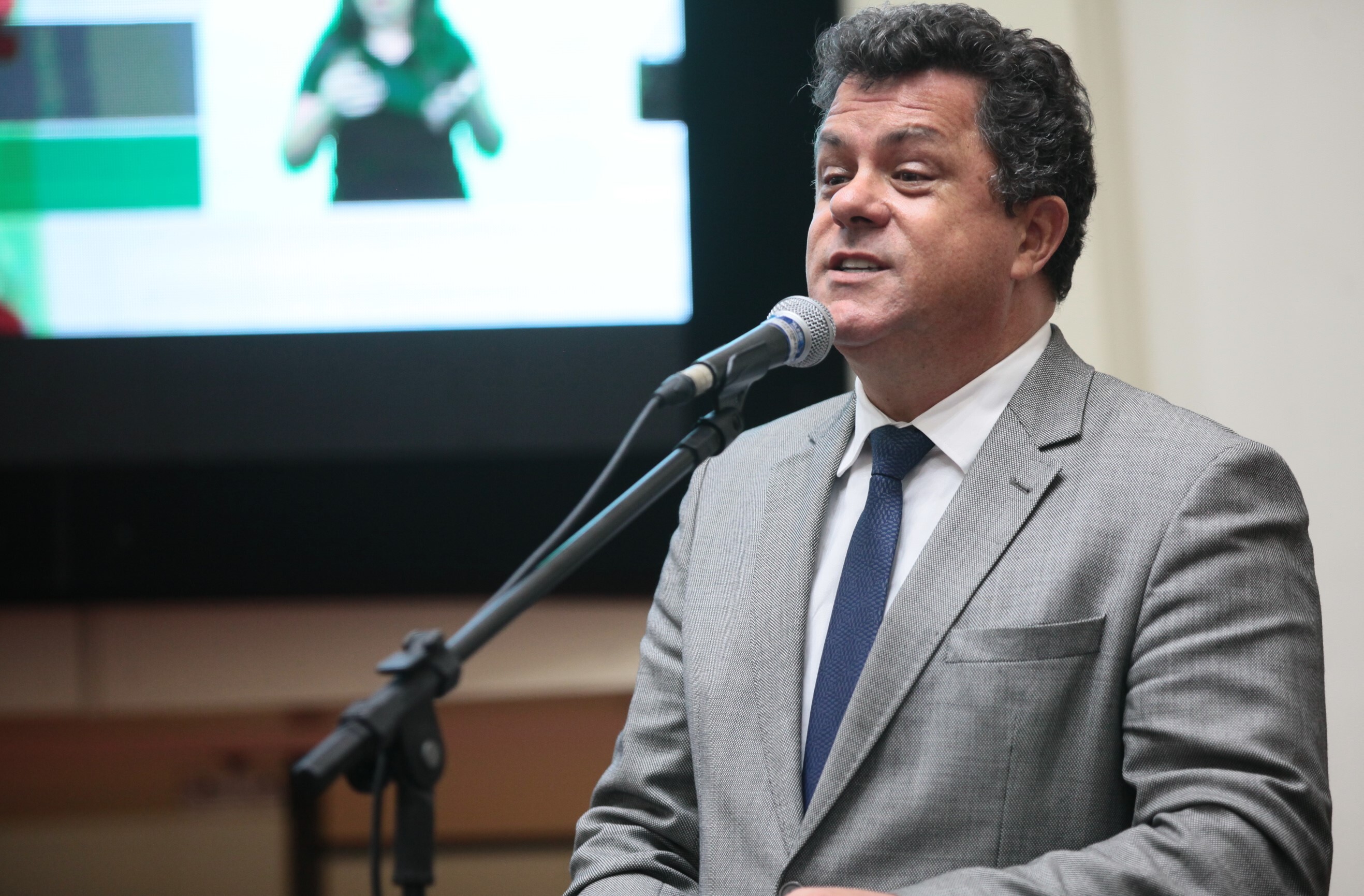 Naatz defende adoção de protocolo unificado para doentes com Covid