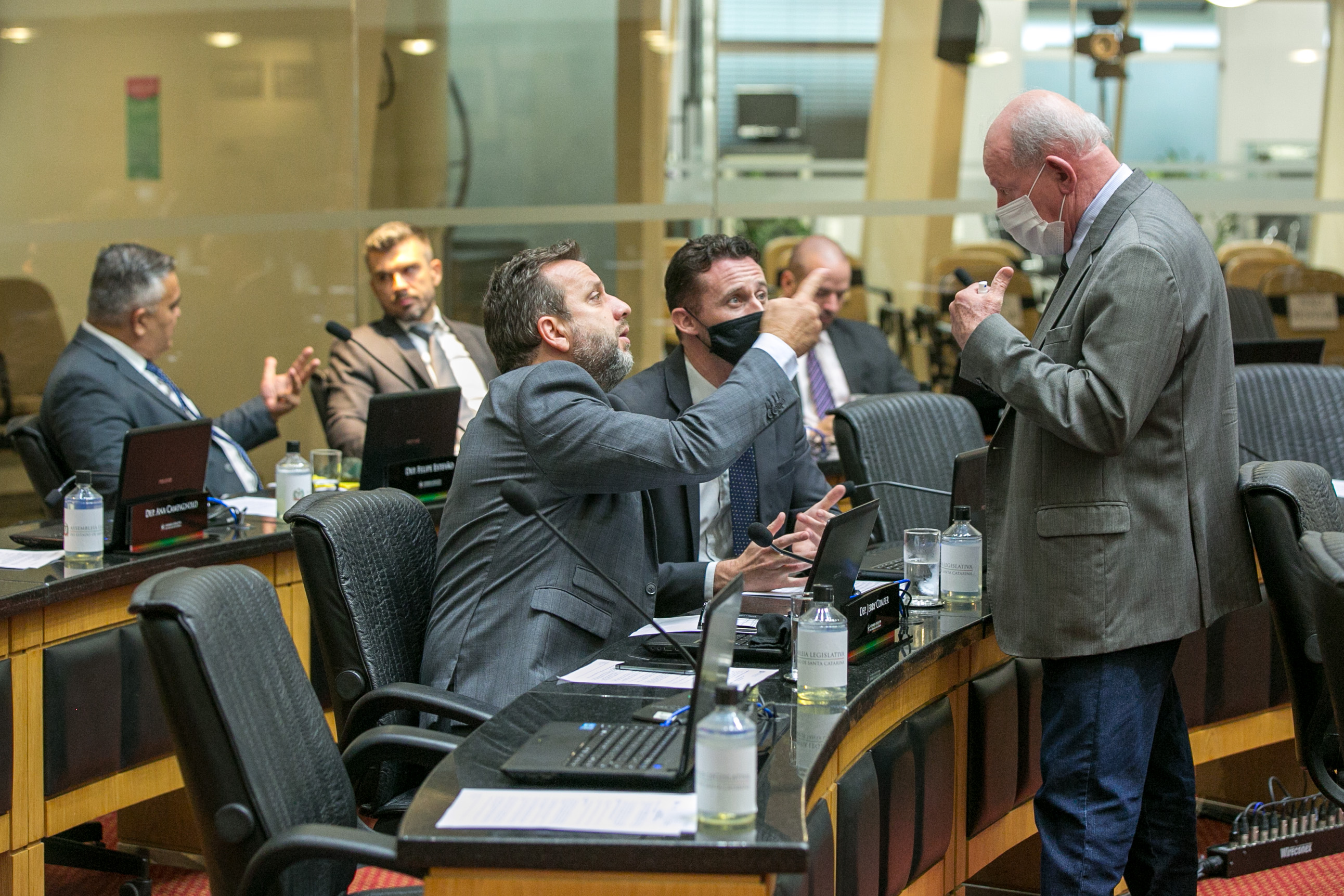 Deputado Jerry Comper (MDB), Deputado Fernando Krelling (MDB) e Deputado Marcos Vieira (PSDB)