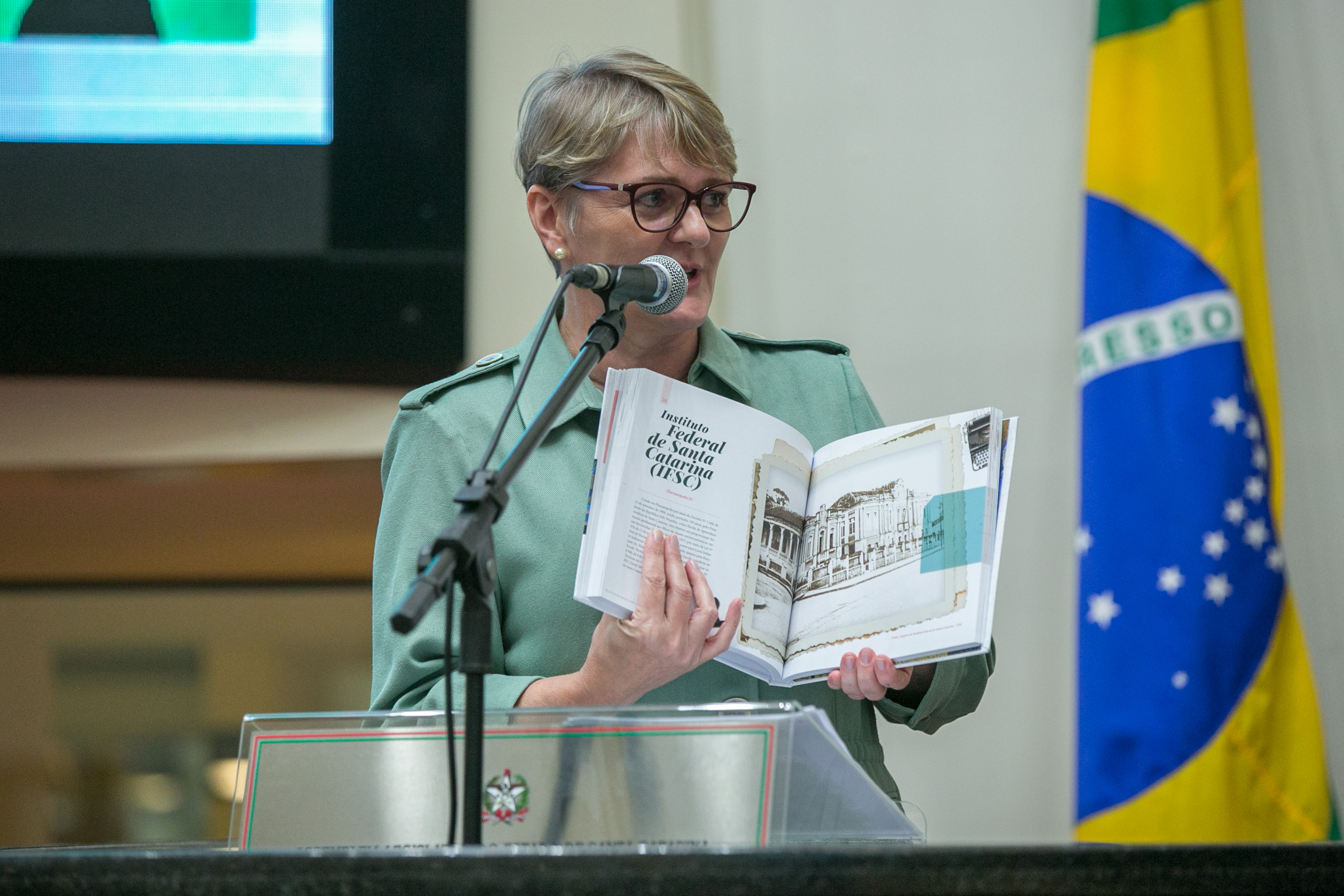 Deputada Luciane Carminatti (PT)