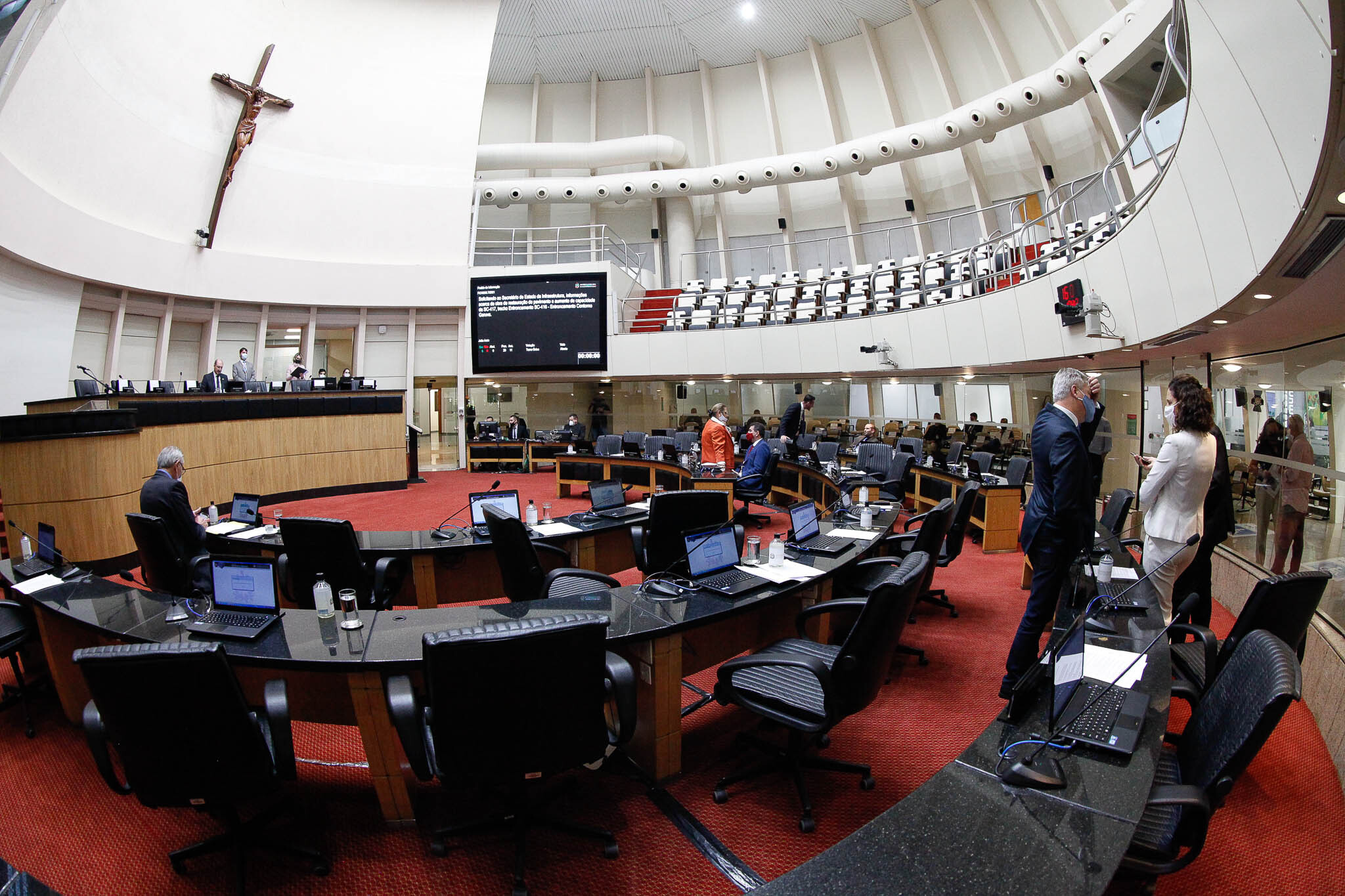 Plenário aprova sete projetos de leis de origem parlamentar