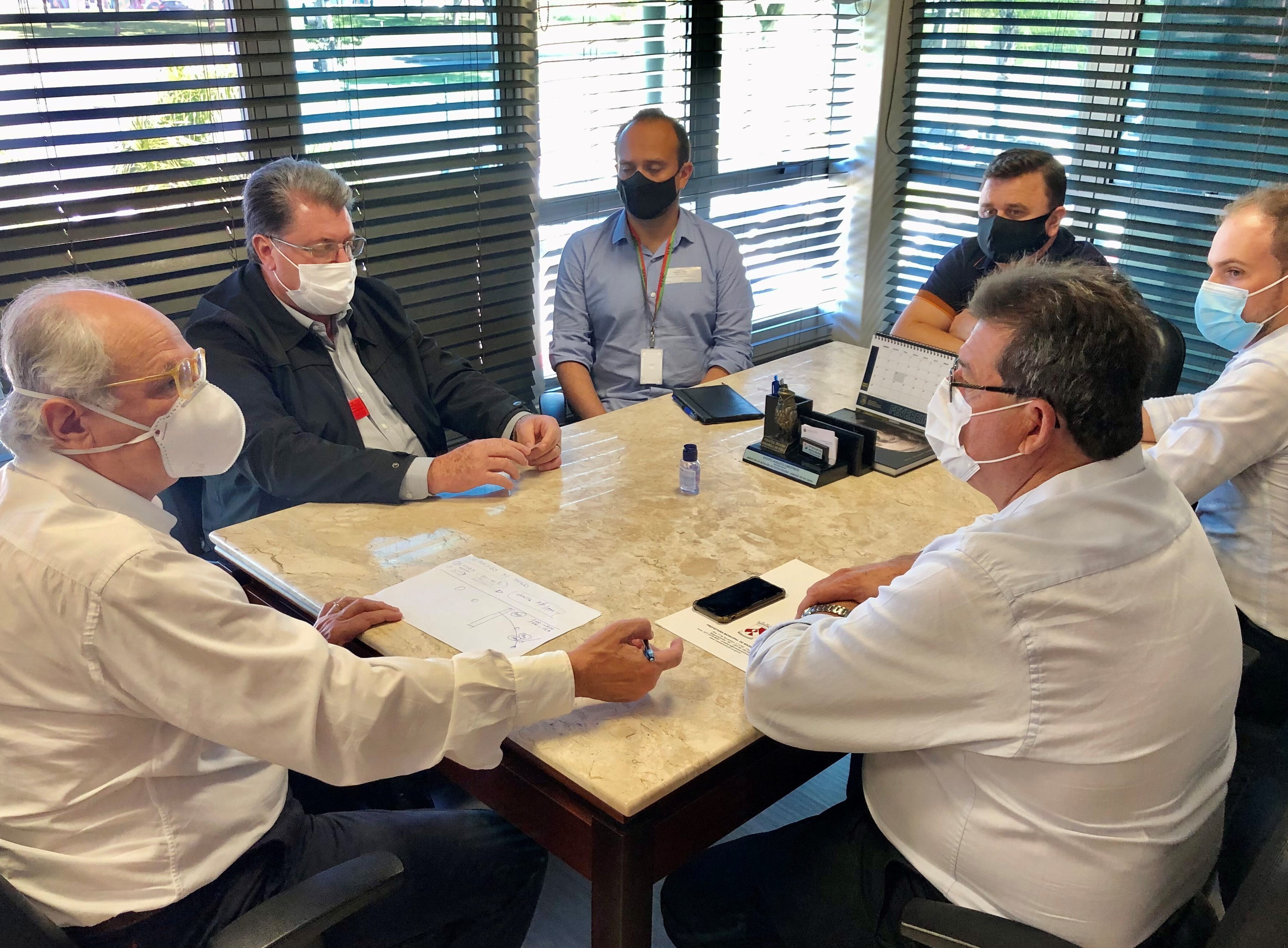 Deputado Dr. Vicente e lideranças políticas de Massaranduba