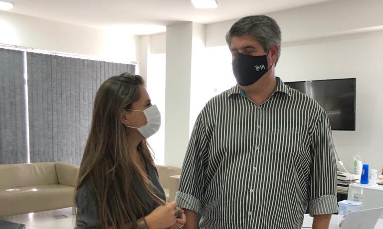 Paulinha se engaja em investimento de mais de R$ 100 milhões para SC