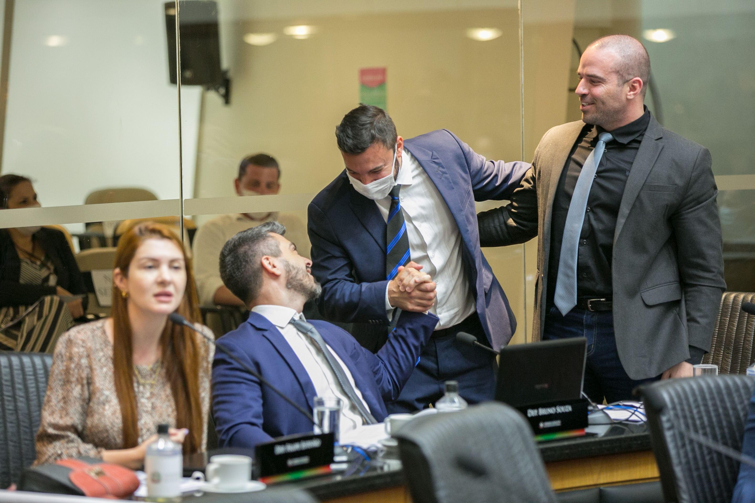 Deputado Bruno Souza (NOVO), Deputado Federal Daniel Freitas (PSL) e Deputado Jessé Lopes (PSL)