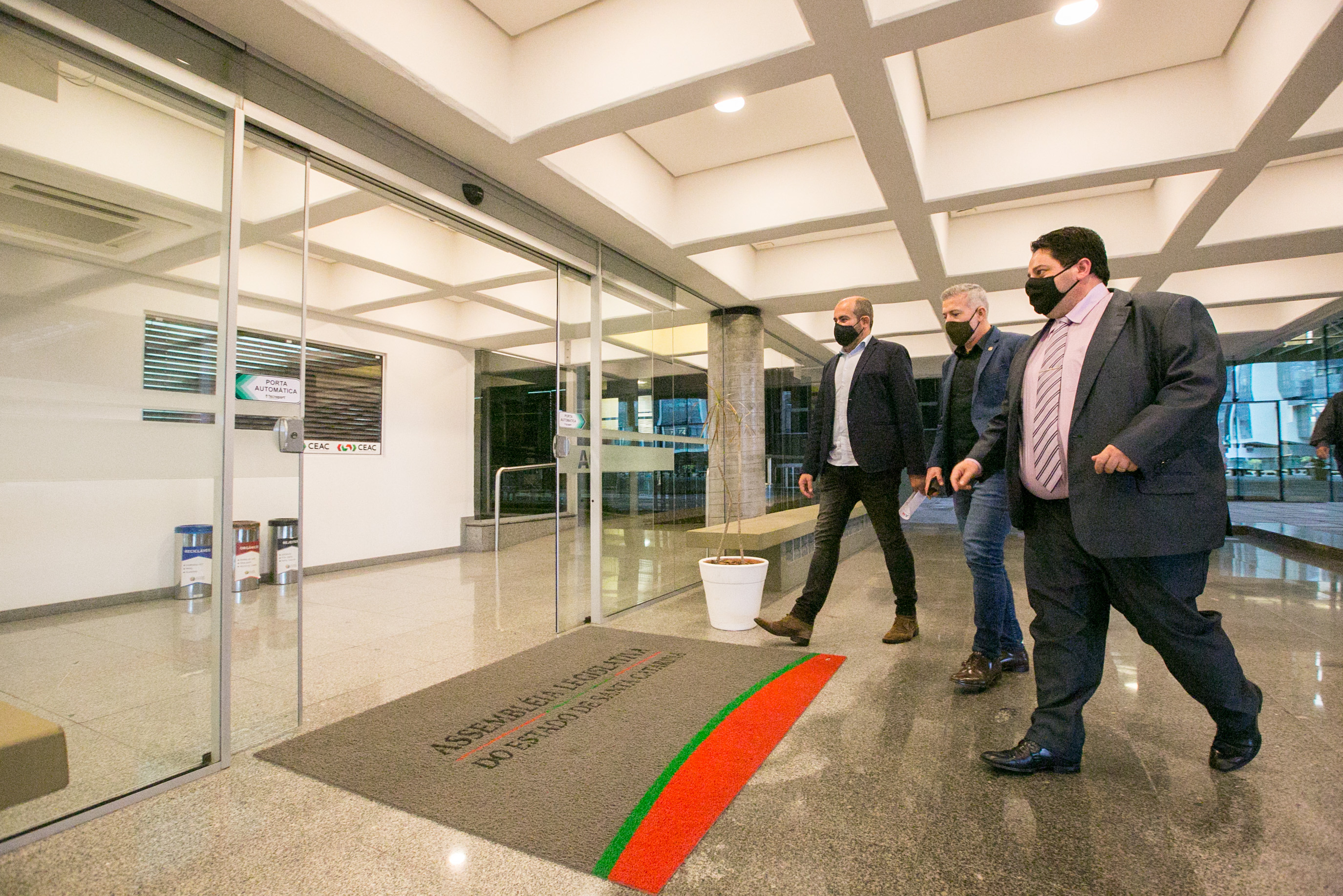 Presidente da FECAM visita futuras instalações da Sala dos Prefeitos