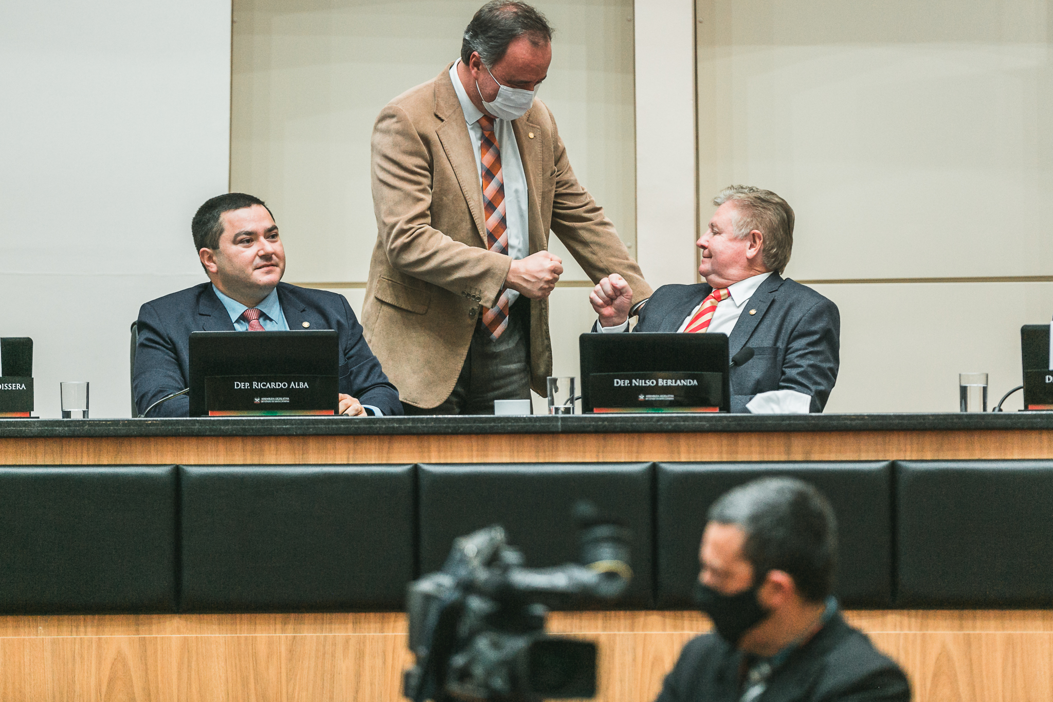 Deputado Ricardo Alba (PSL) -Deputado Kennedy Nunes (PSD) - Deputado Nilso Berlanda (PL)