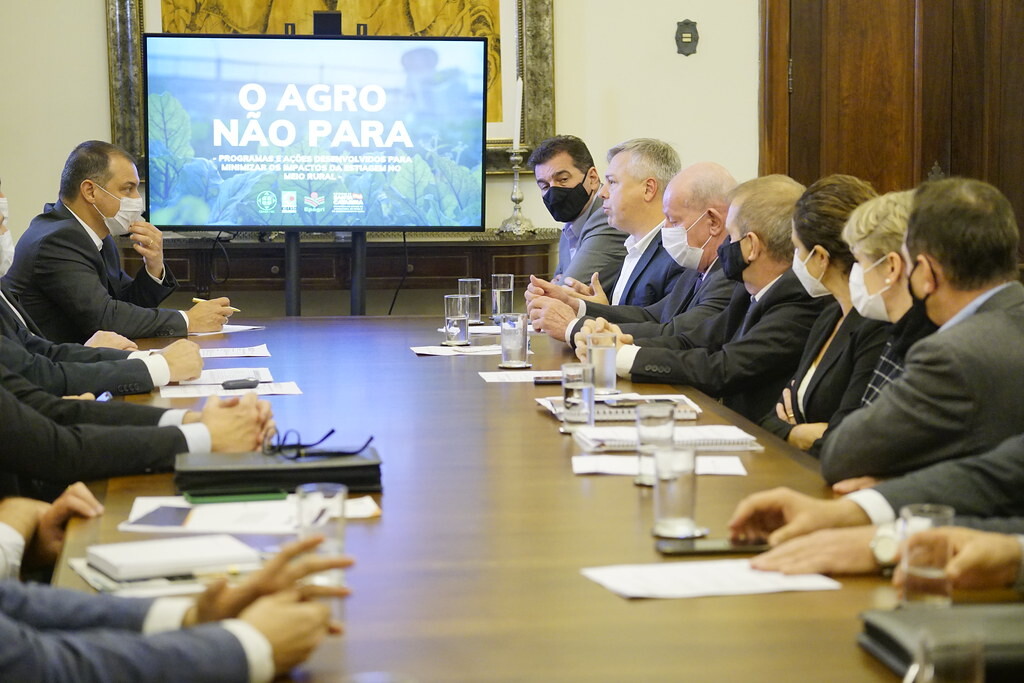 Bancada do Oeste: governo anuncia recursos para o enfrentamento da estiagem