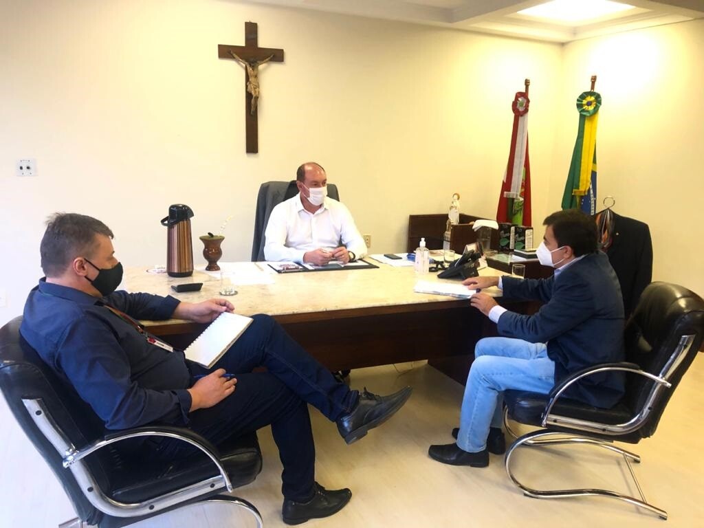 Projeto para piscicultura artesanal é pauta entre Alesc e Agricultura