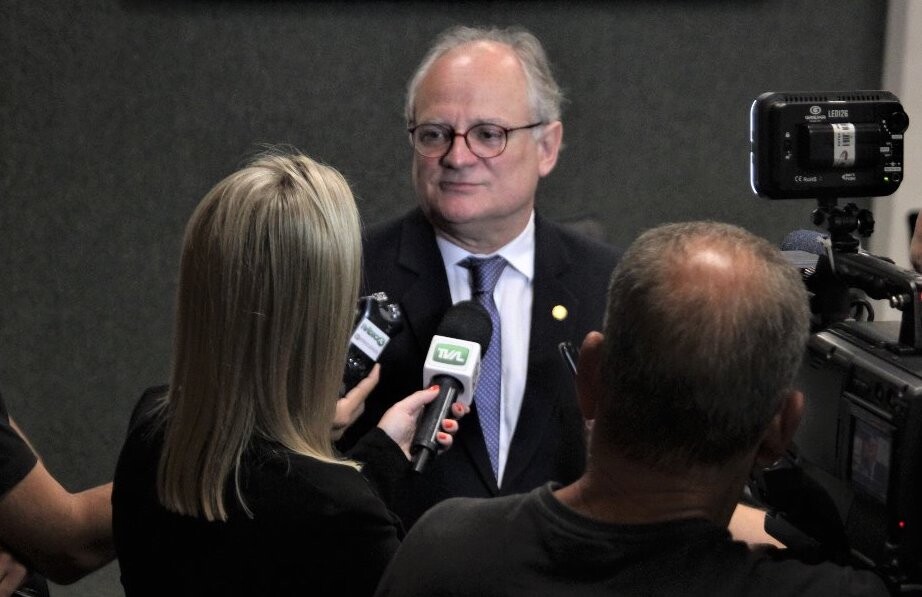 Dr. Vicente é relator da comissão sobre plano de carreira do magistério