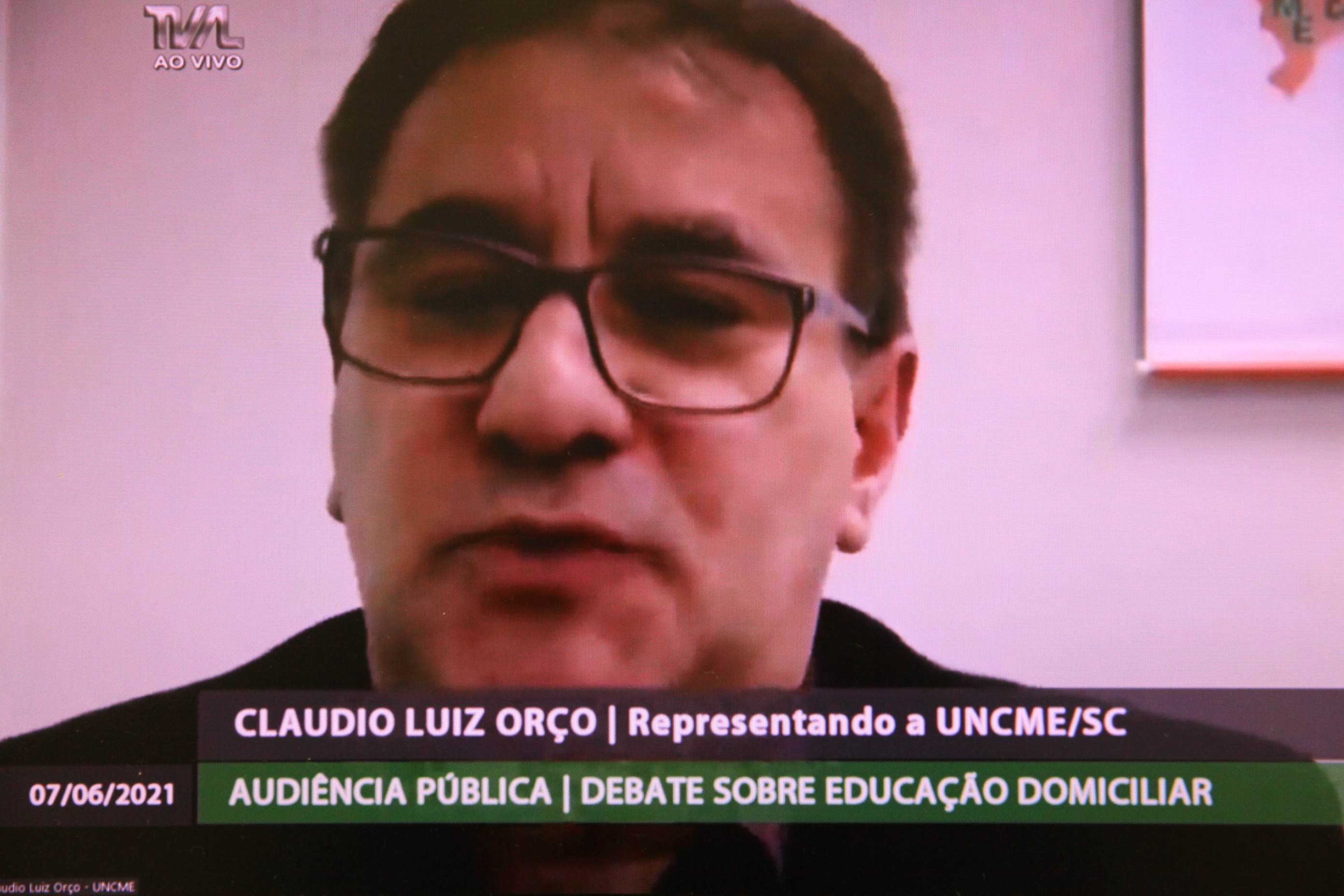Audiência Pública Virtual - Previsão de Educação Domiciliar - Cláudio Luiz Orço (UNCME/SC)