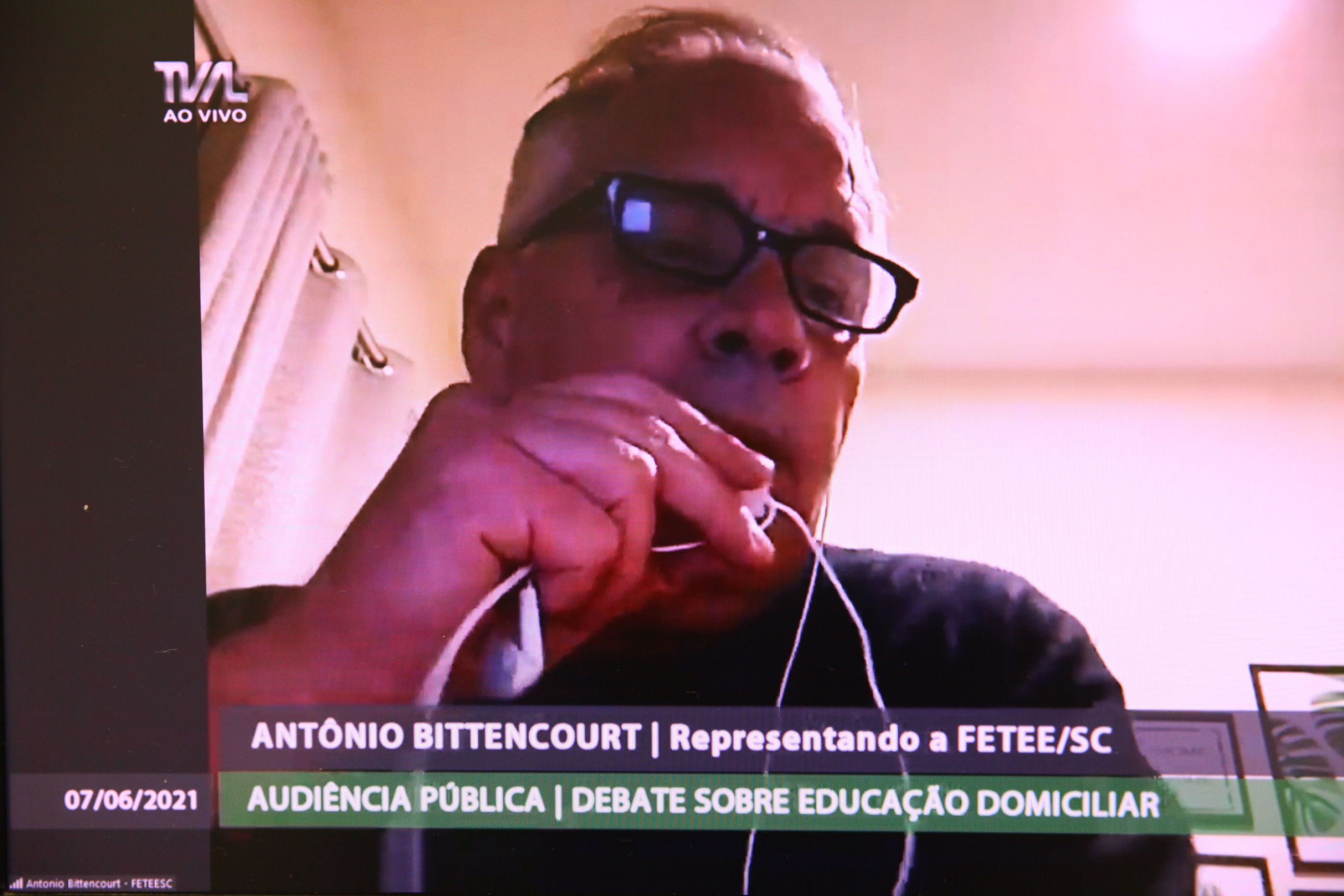 Audiência Pública Virtual - Previsão de Educação Domiciliar - Antônio Bittencourt (FETEE/SC)