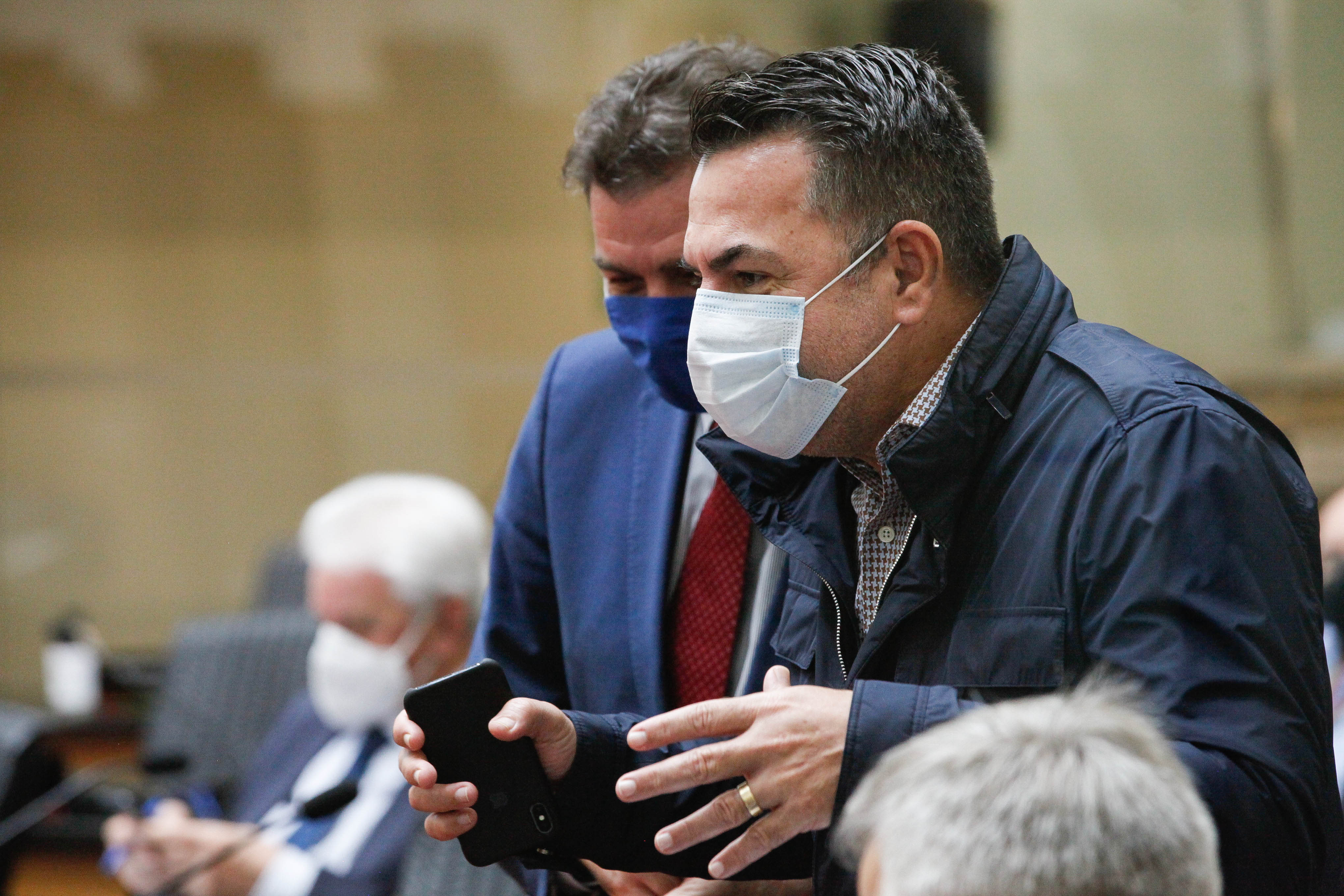 Deputado Valdir Cobalchini (MDB), secretário de Estado de Educação, Luiz Fernando Vampiro  (MDB)