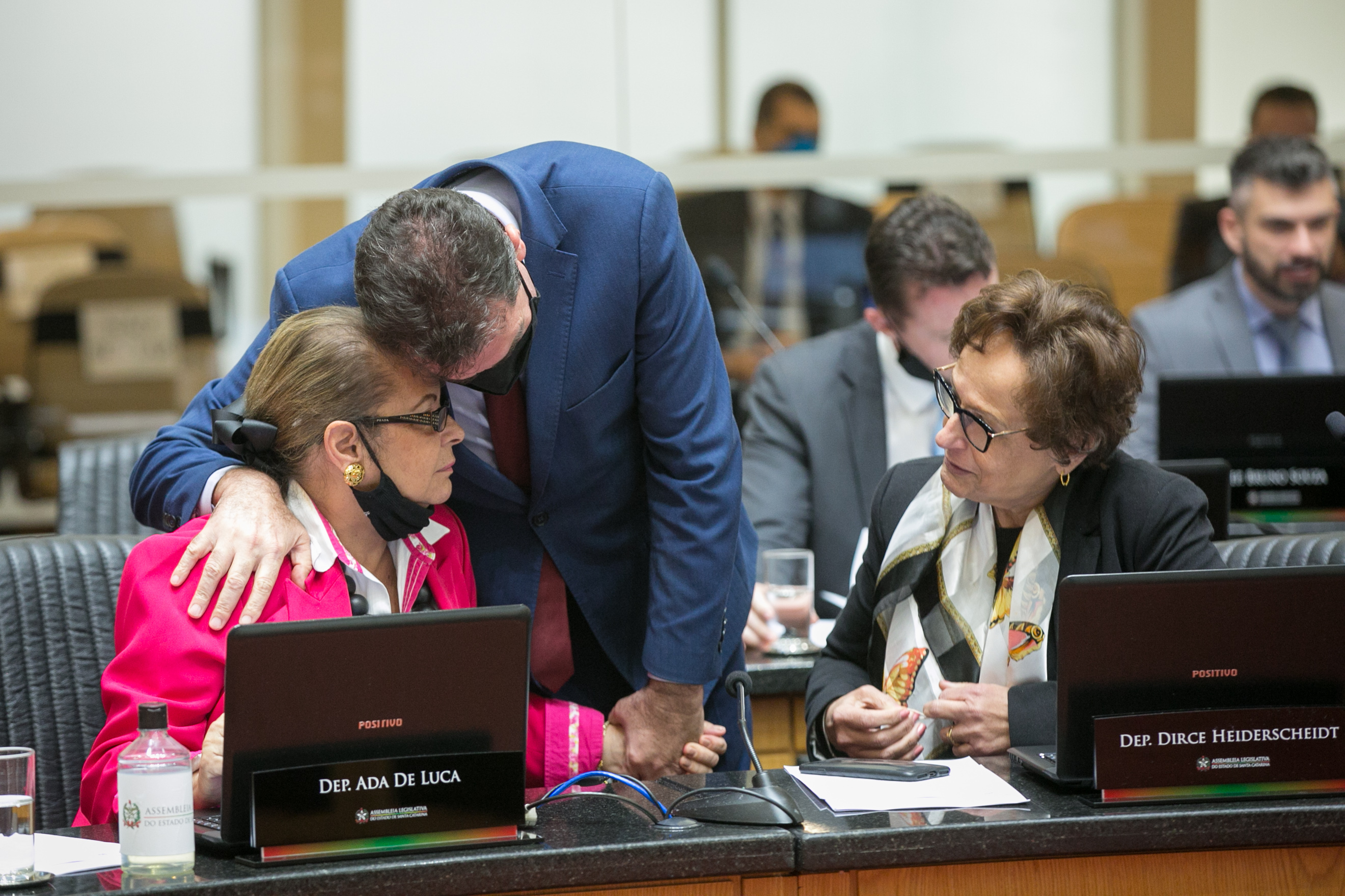 Deputada Ada De Luca (MDB), Deputado Valdir Cobalchini (MDB) e Deputada Dirce Heiderscheidt (MDB)