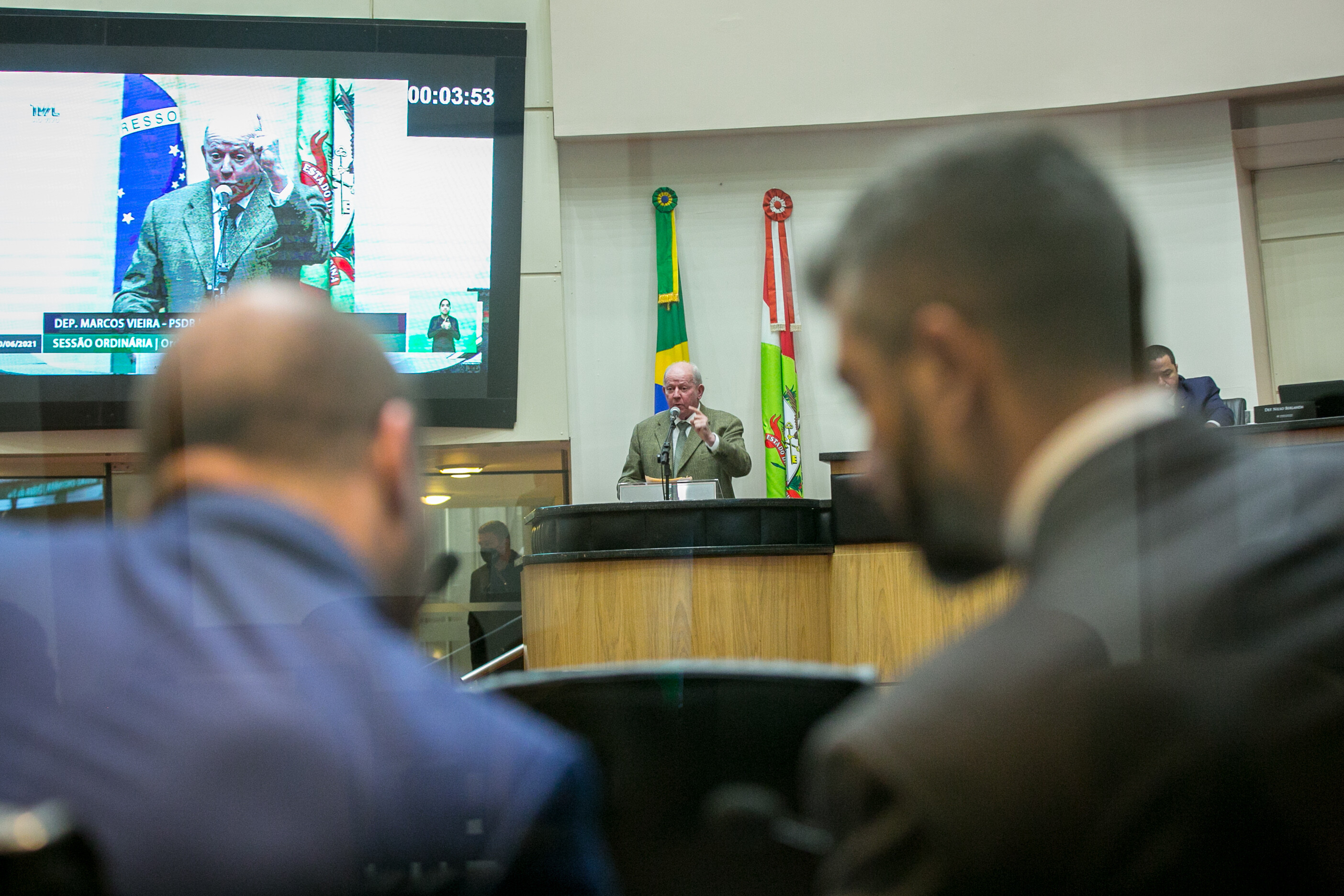 Aprovada PEC que facilita repasse de recursos aos municípios