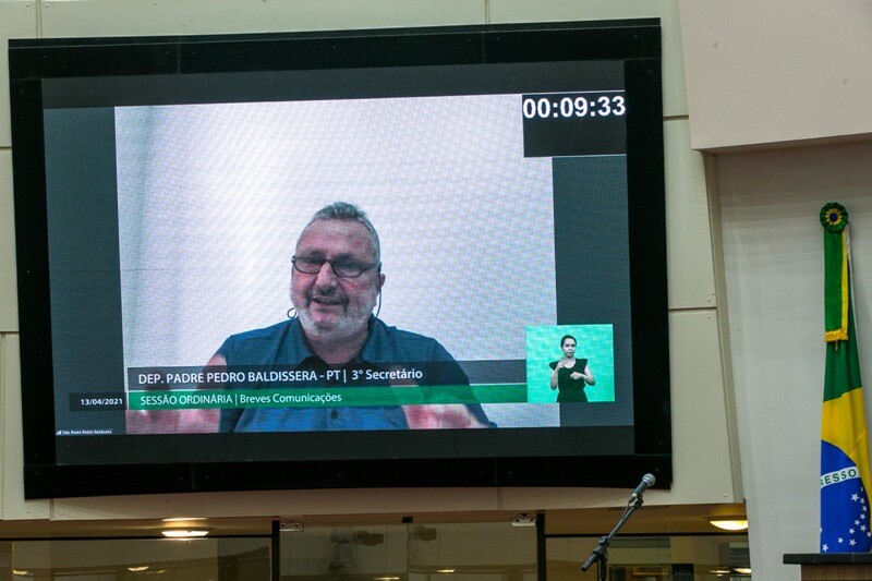 Pe. Pedro destaca qualidade do mel de SC na 2ª edição da Feira Virtual