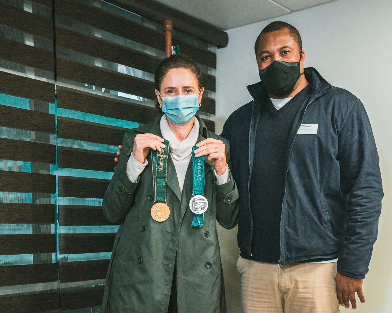 Medalhista olímpico do atletismo e presidente da CBA visitam Alesc