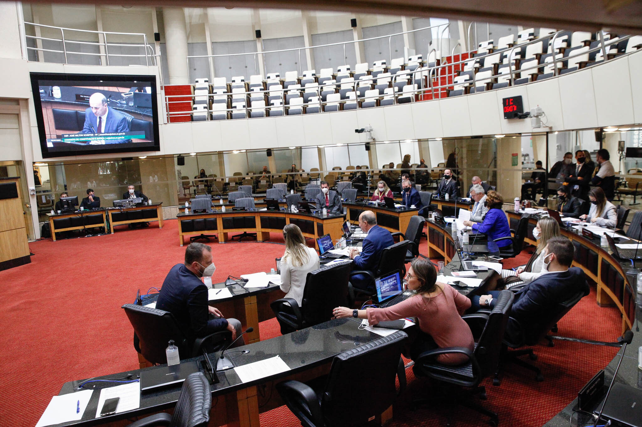 CCJ admite PEC da Previdência e anuncia calendário de tramitação