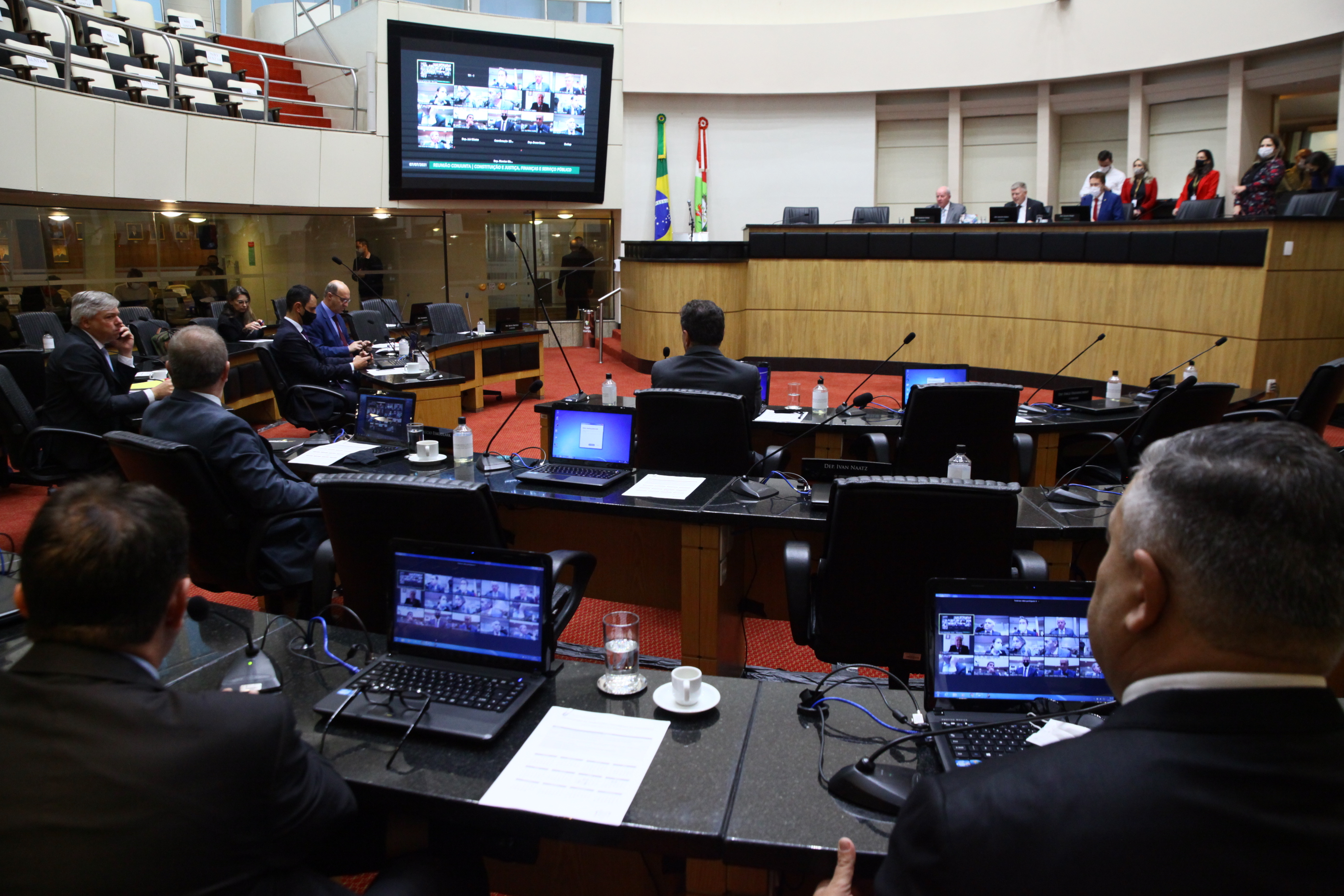 Reunião Conjunta das Comissões de Constituição e Justiça, de Finanças e de Trabalho