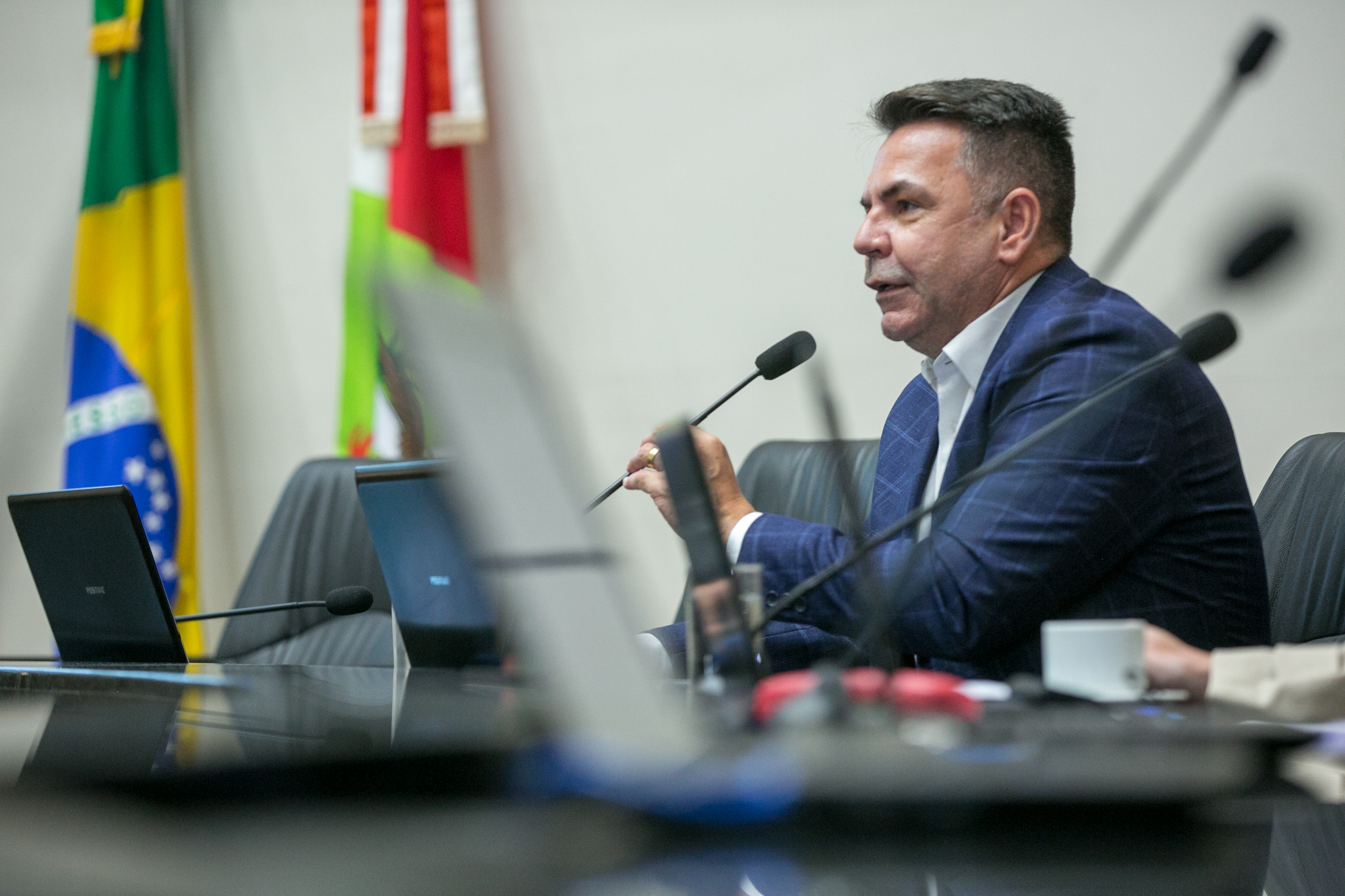 Secretário de Estado de Educação, Luiz Fernando Vampiro