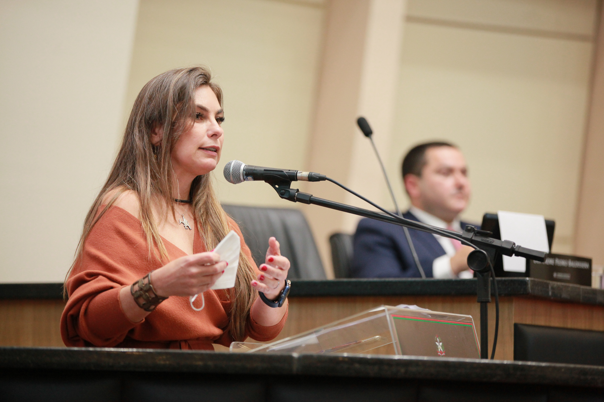 Deputada Ana Paula da Silva (-)