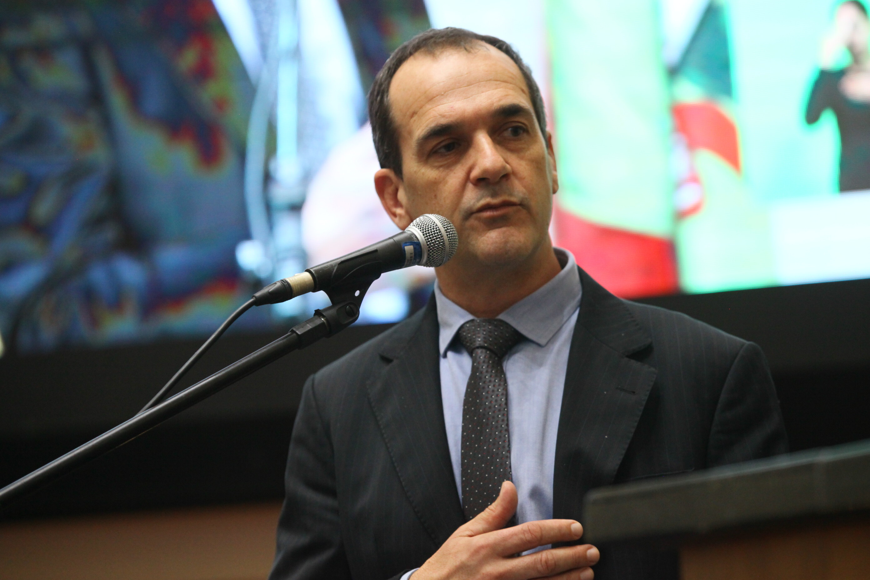 Juiz Emanuel Schenkel Silva apresenta peça vencedora do 17º prêmio Innovare