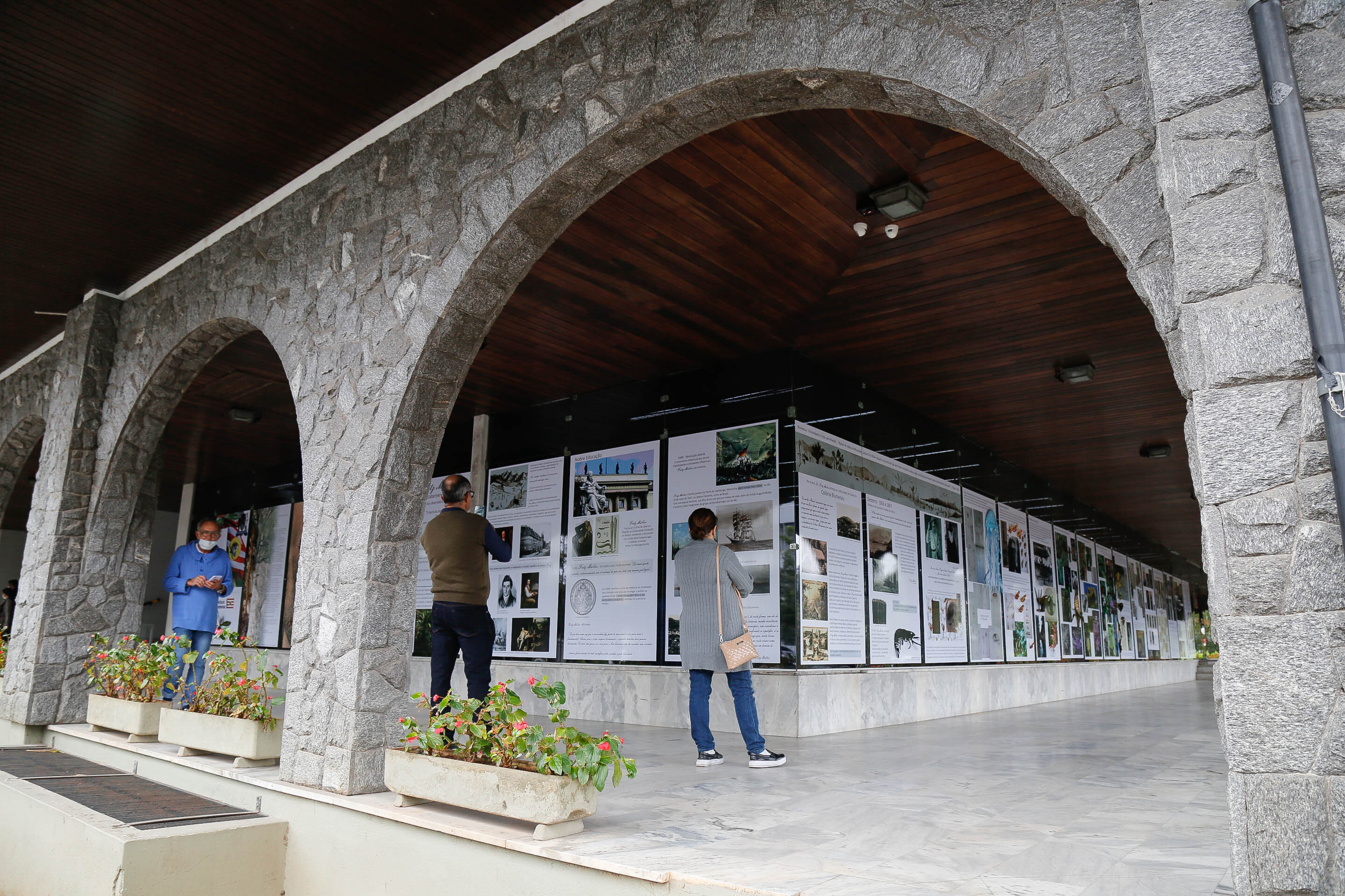 Exposição presta homenagem aos 200 anos de Fritz Müller