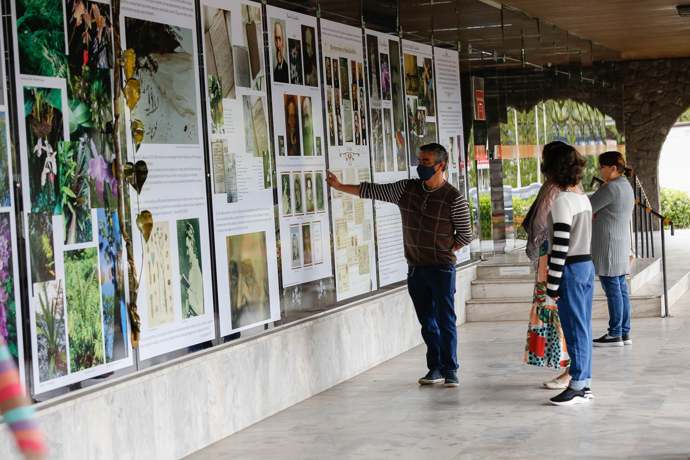 Exposição democratiza acesso da população à obra do naturalista Fritz Müller