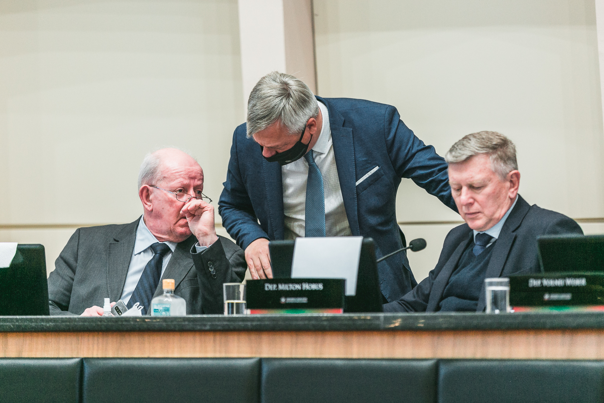 Deputado Fabiano da Luz (PT) - Deputado Marcos Vieira (PSDB) - Deputado Milton Hobus (PSD)