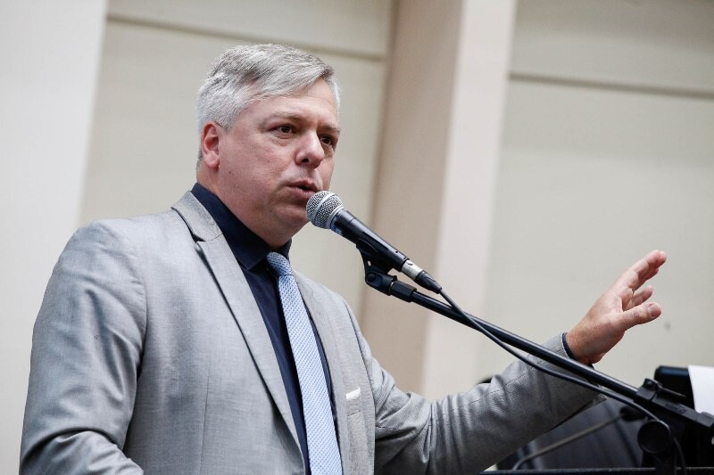Fabiano cobra da Celesc instalação de rede trifásica de energia em áreas rurais
